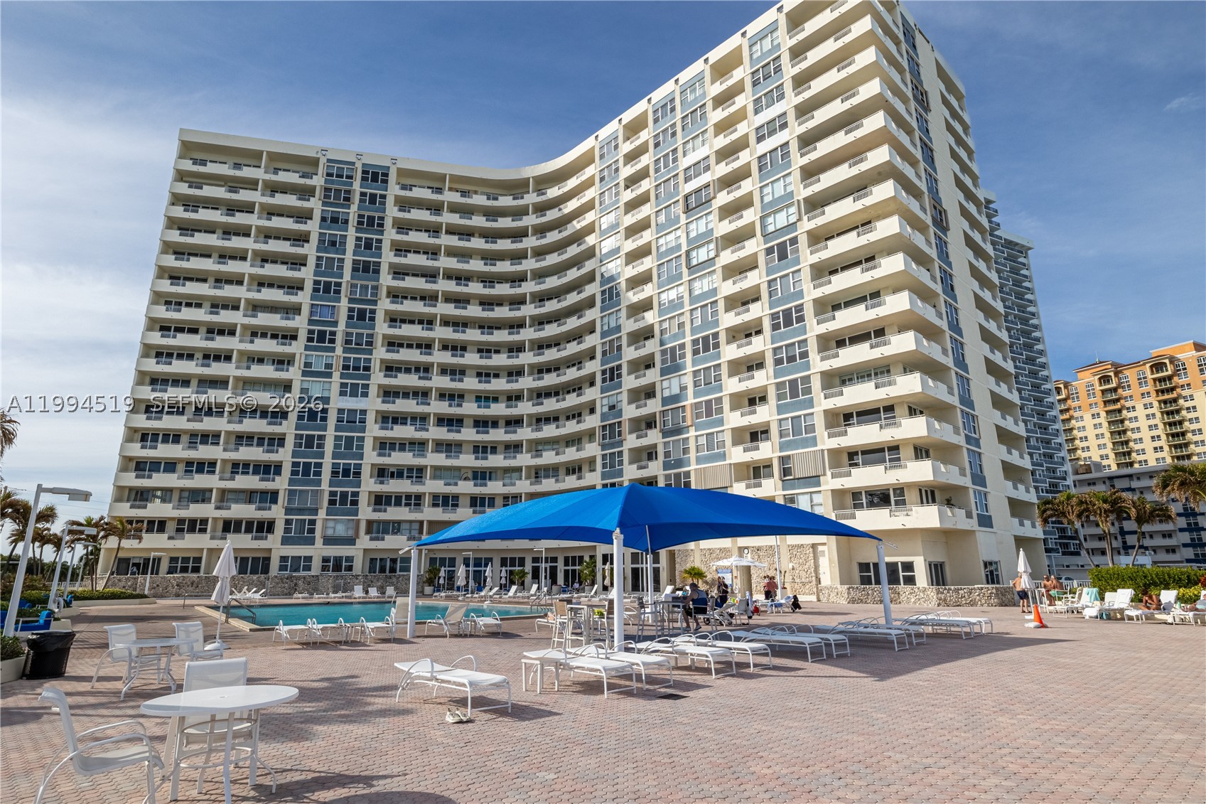 Hallandale Beach photo 2