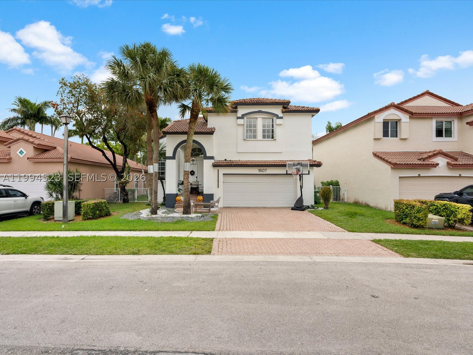Pembroke Pines photo 2
