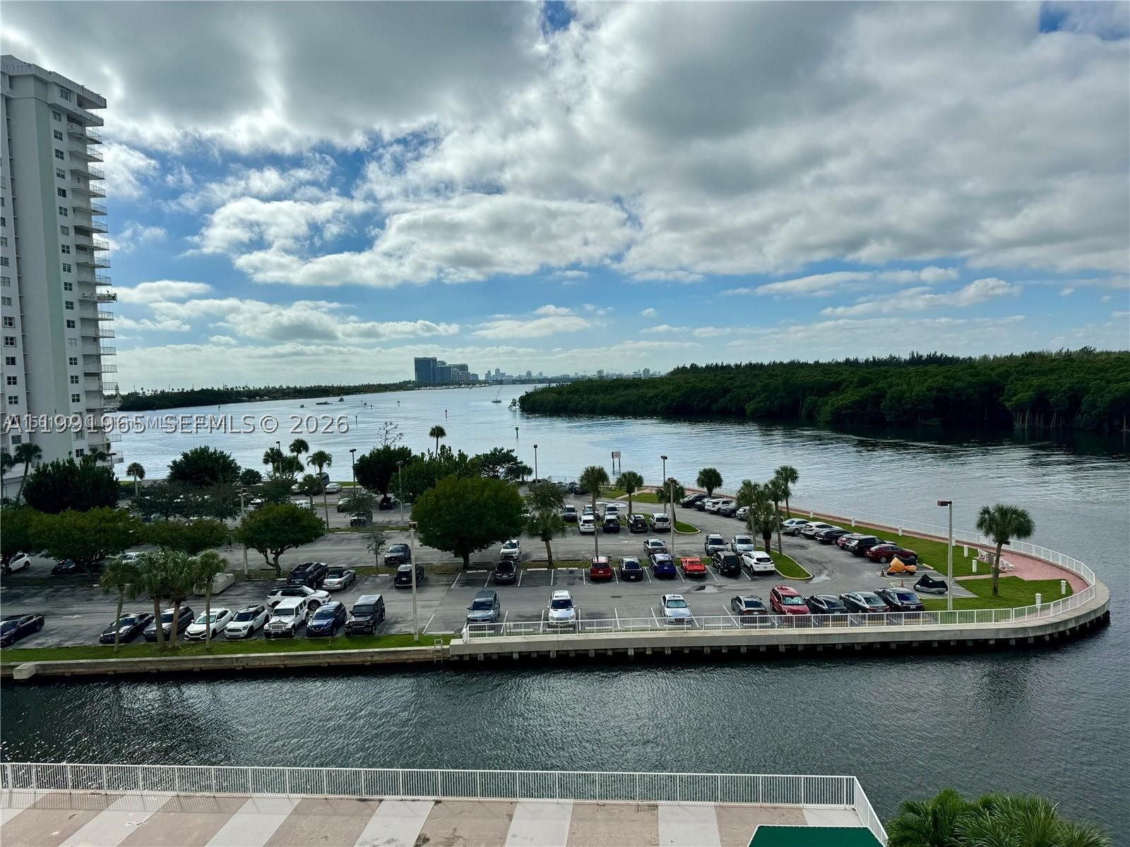 Sunny Isles Beach photo 2