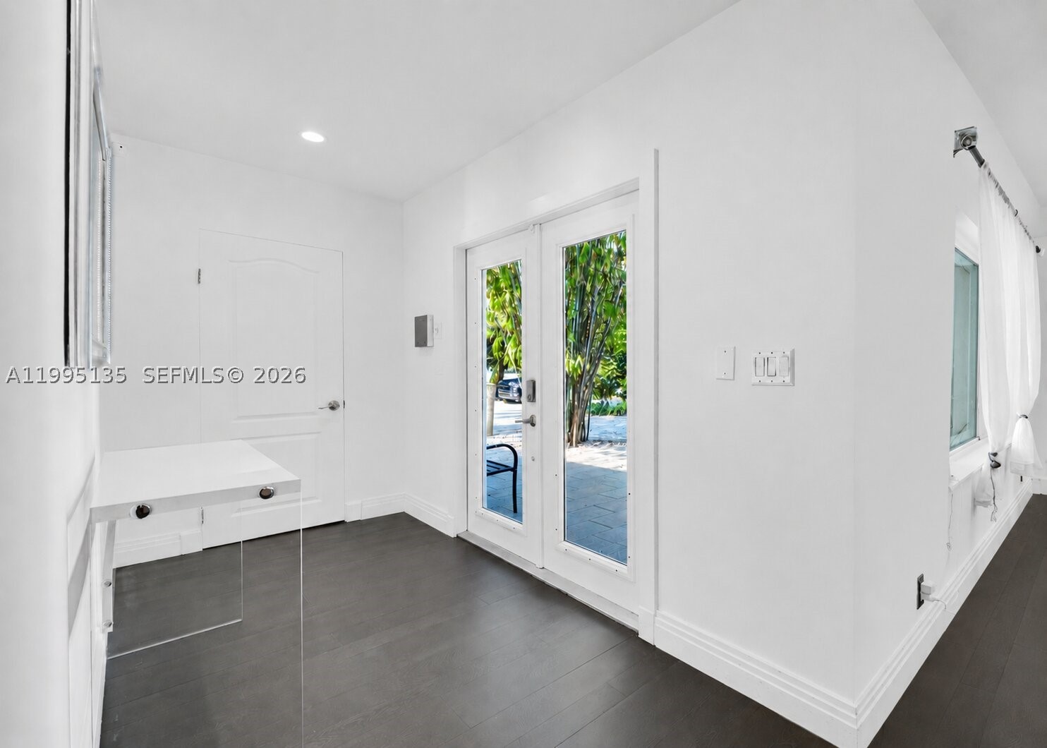 North Miami photo 4