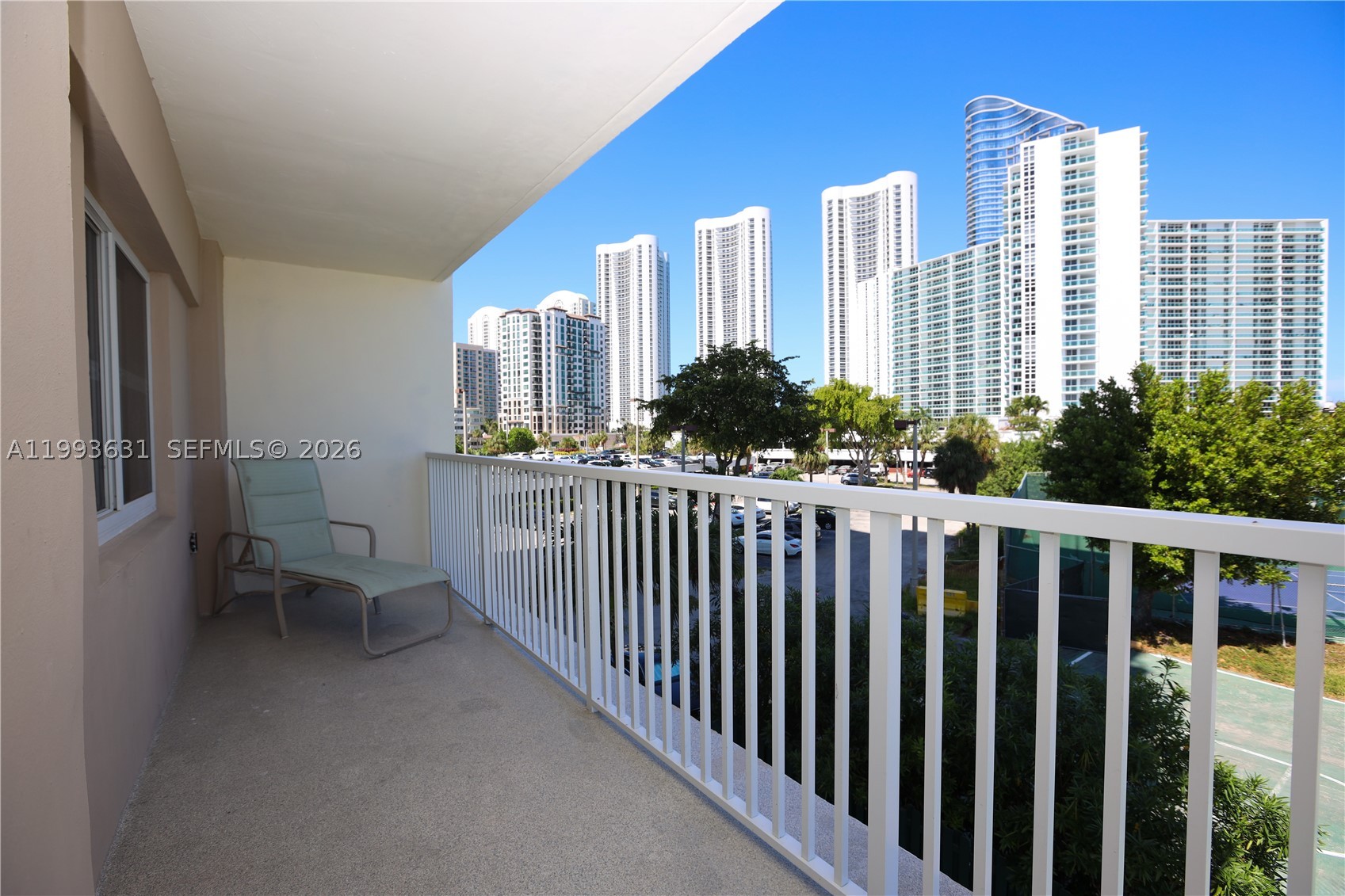 Sunny Isles Beach photo 2