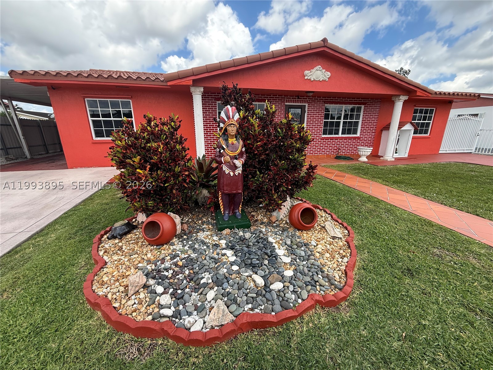 Miami Gardens photo 1