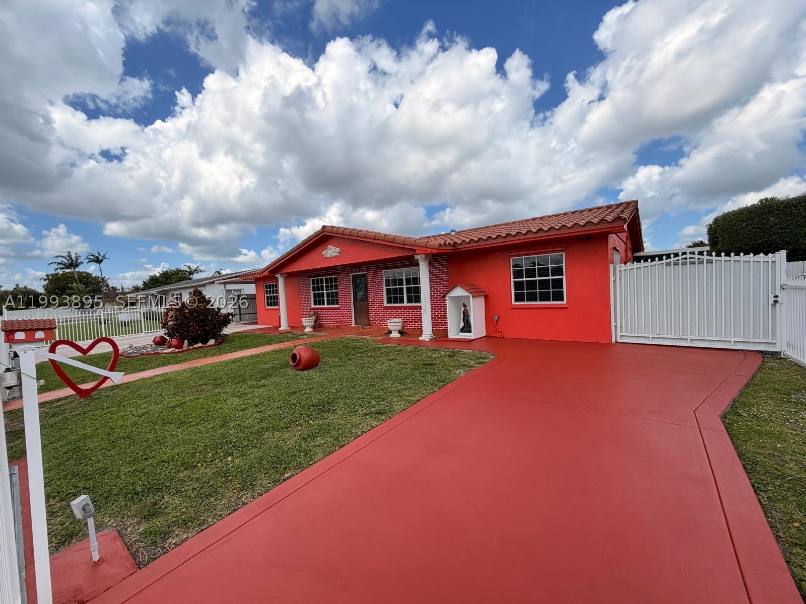 Miami Gardens photo 3