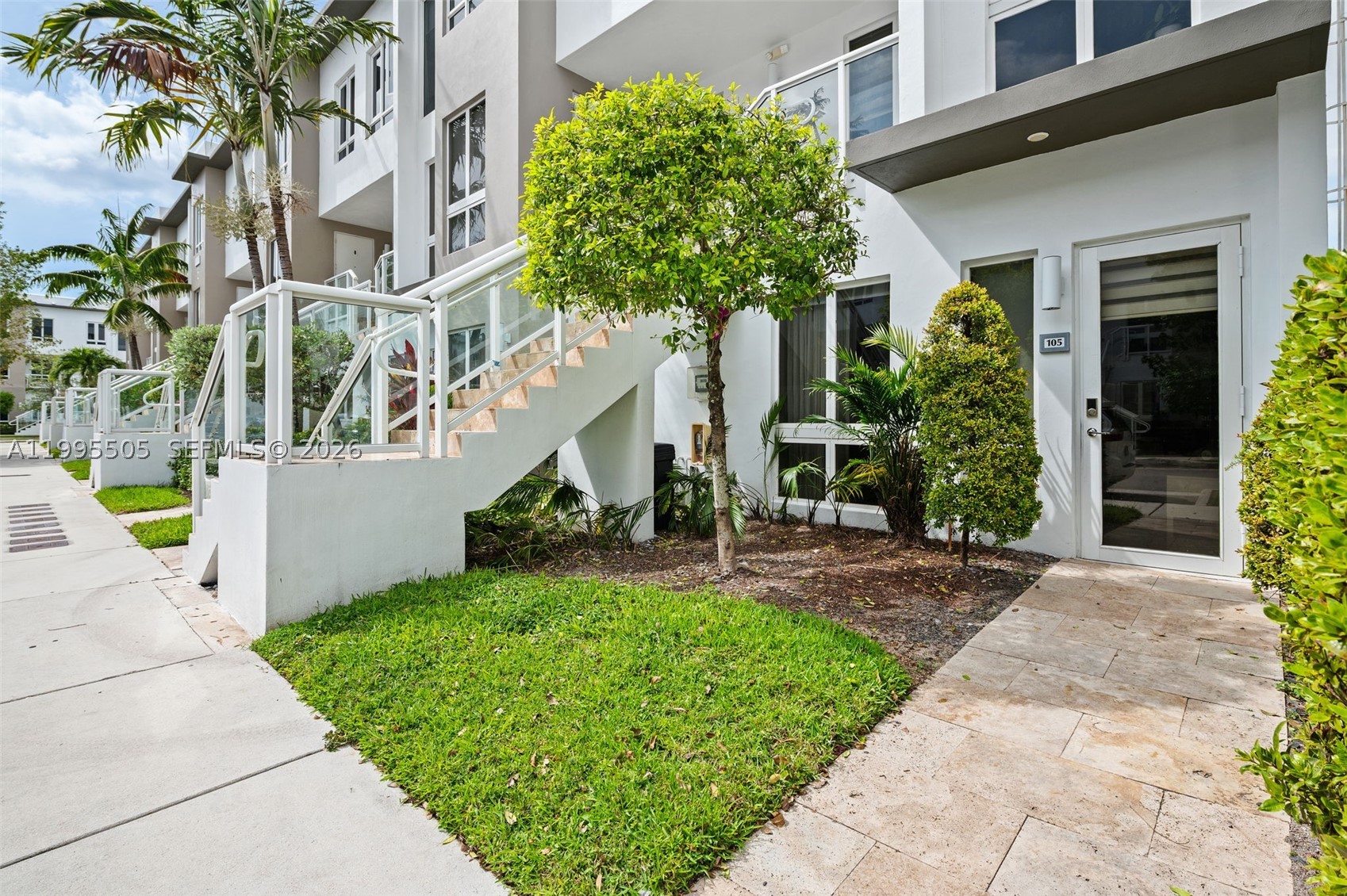 Doral photo 3