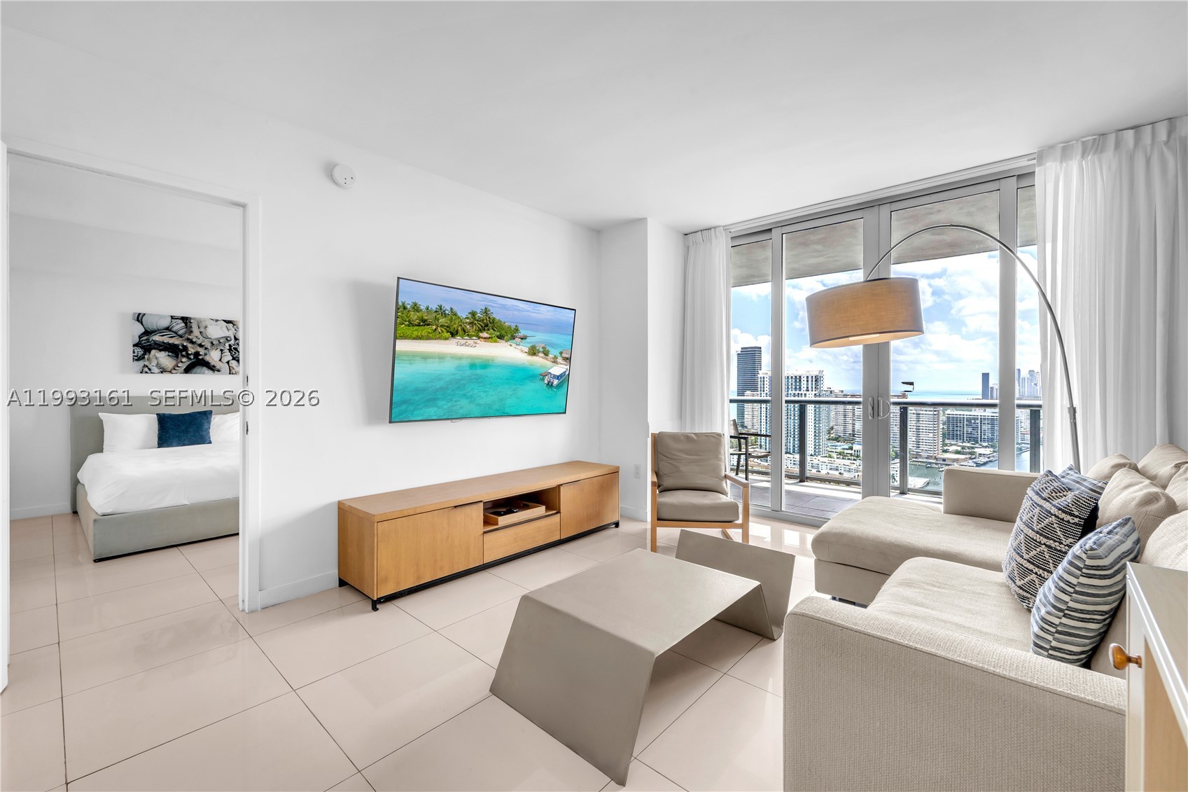 Hallandale Beach photo 2