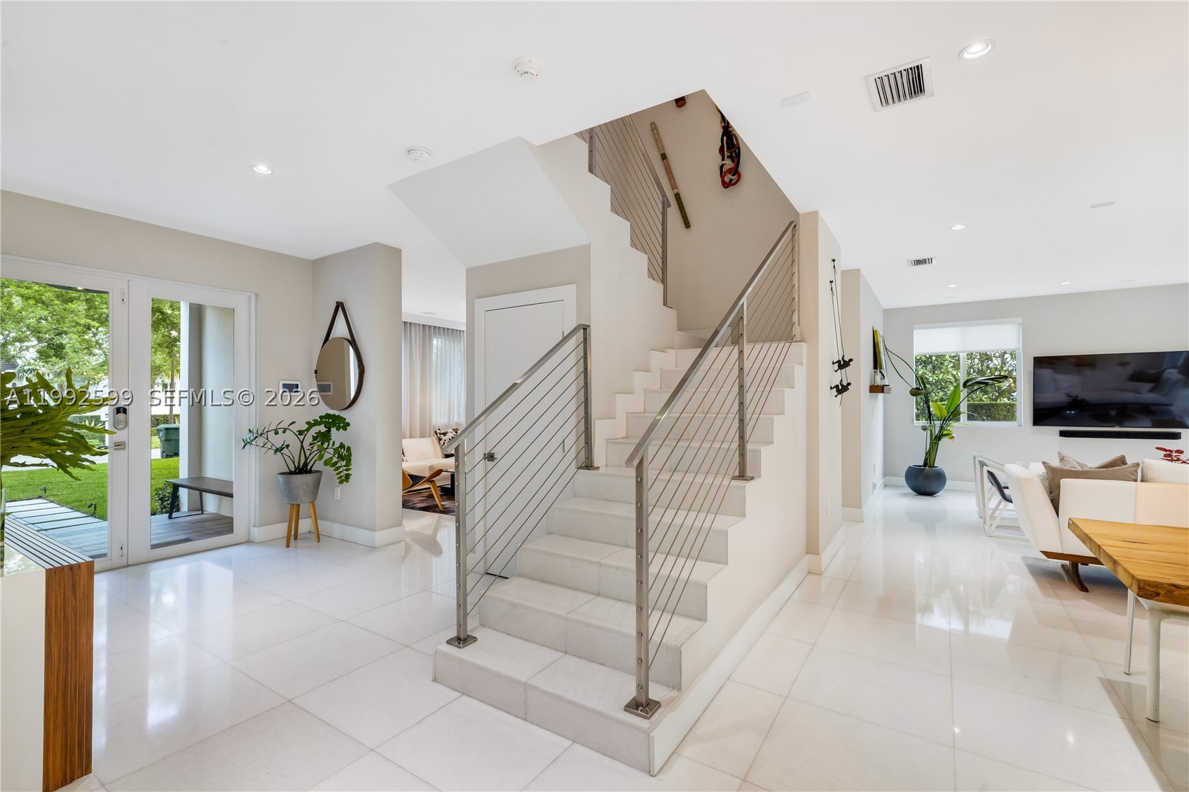 South Miami photo 4