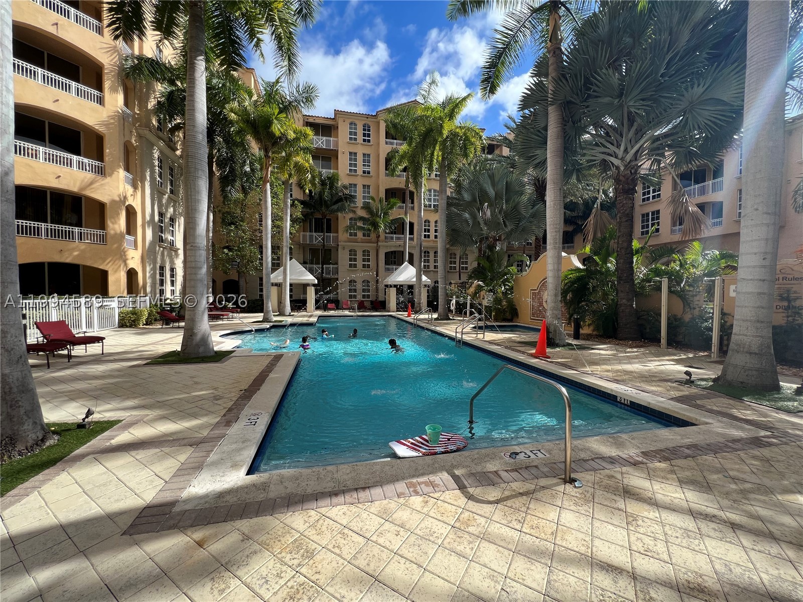 Aventura photo 5