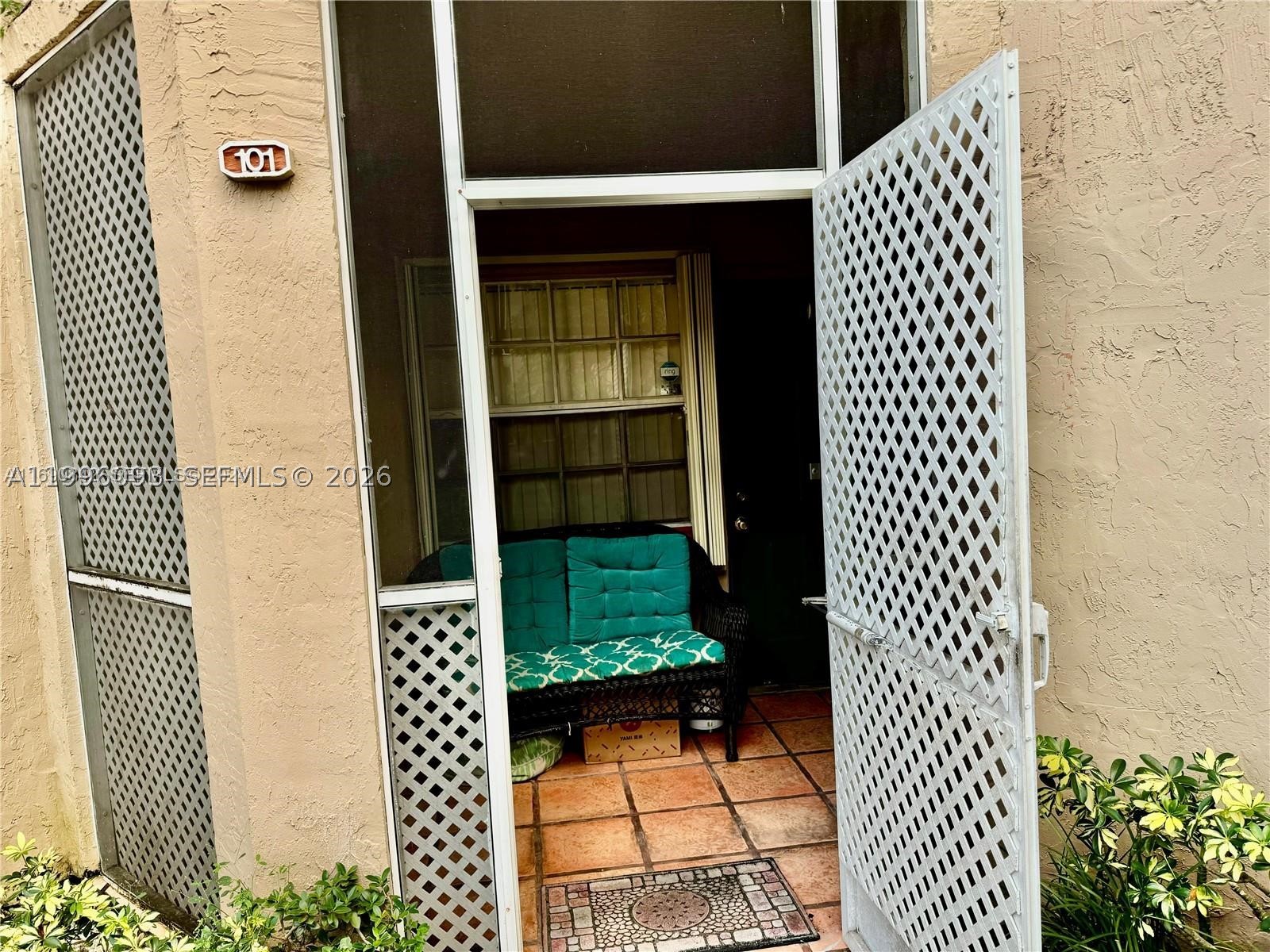 Pembroke Pines photo 1