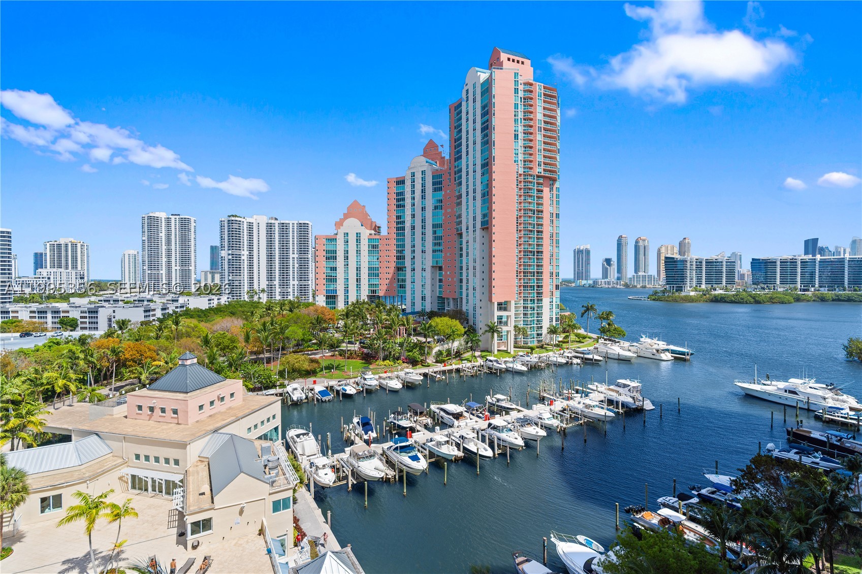 Aventura photo 1