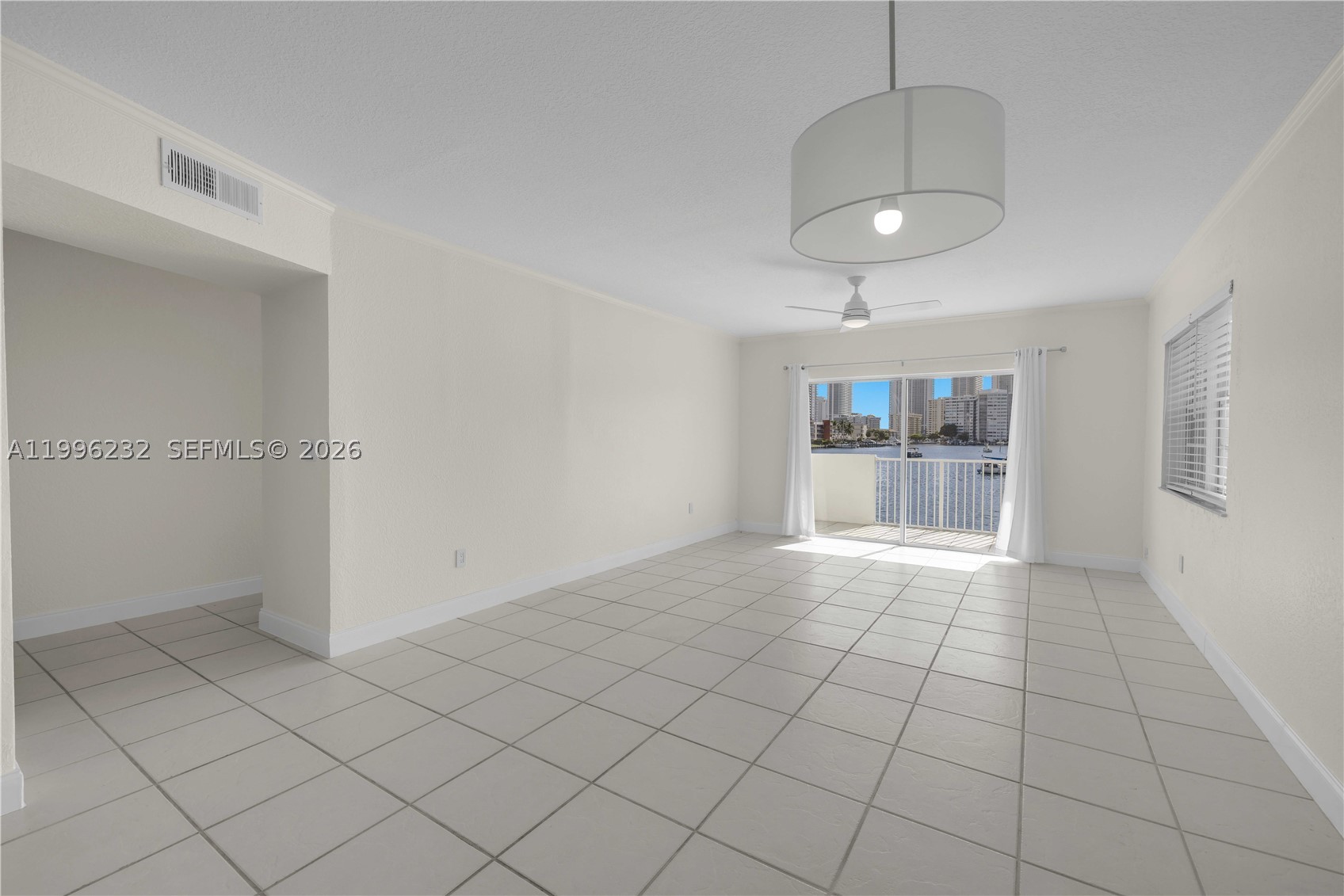 Hallandale Beach photo 1