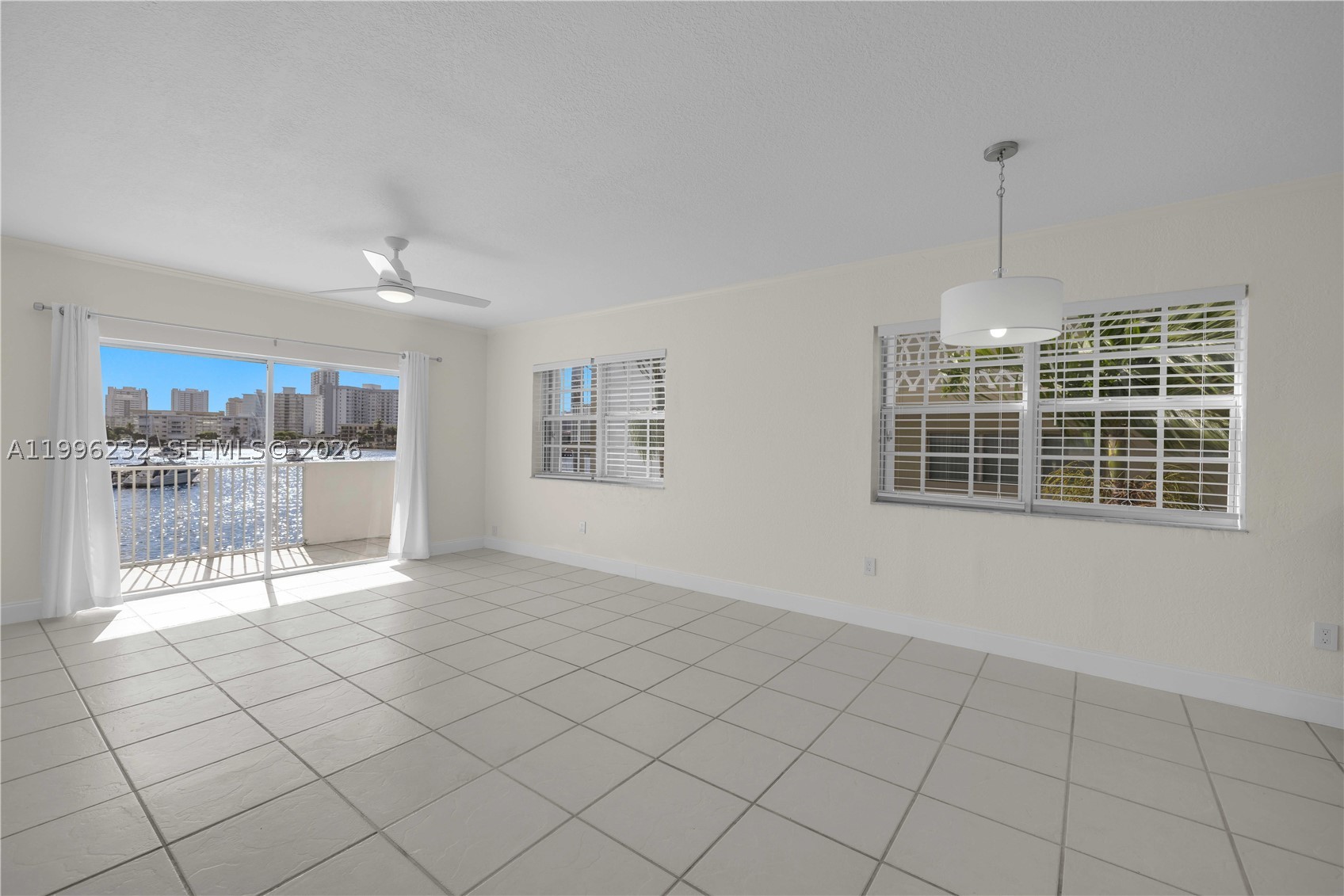 Hallandale Beach photo 2