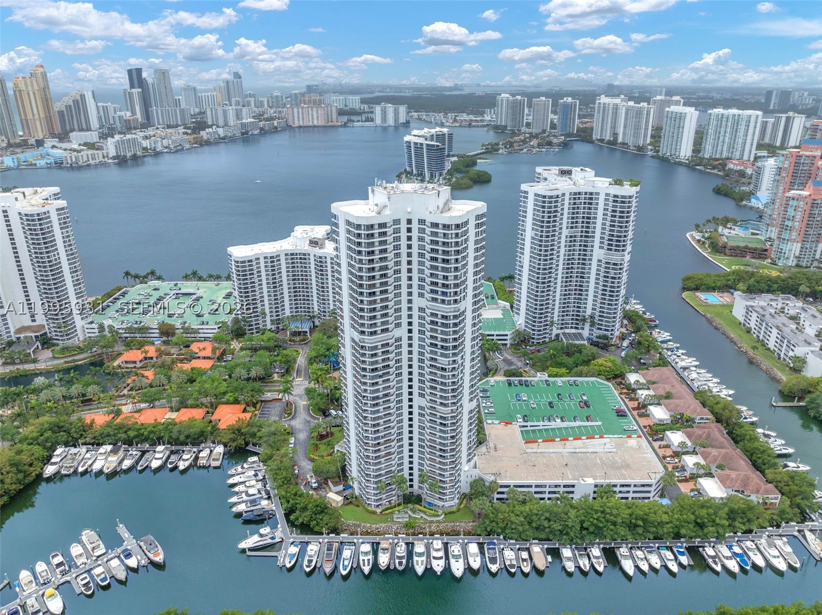 Aventura photo 1