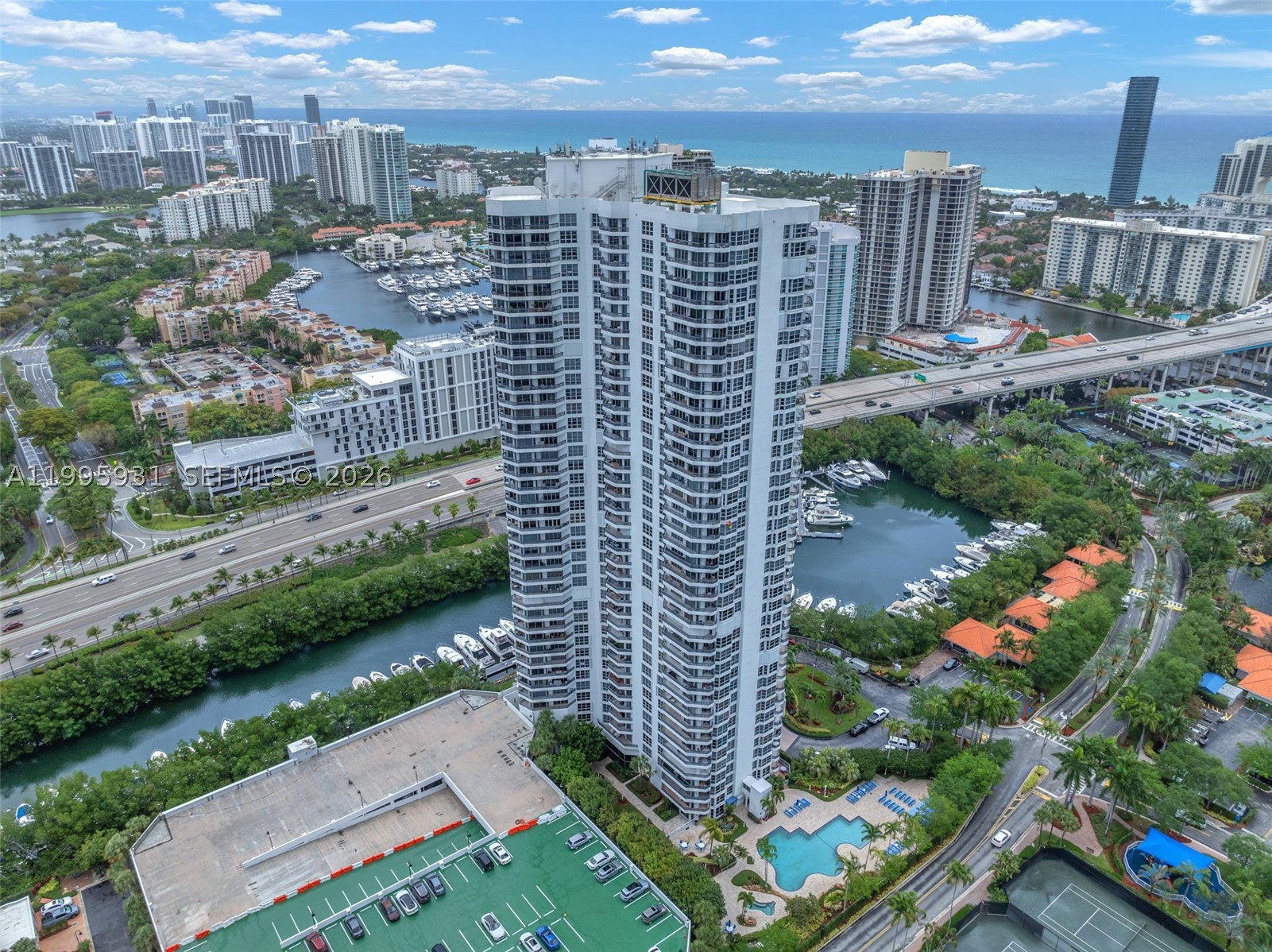 Aventura photo 3