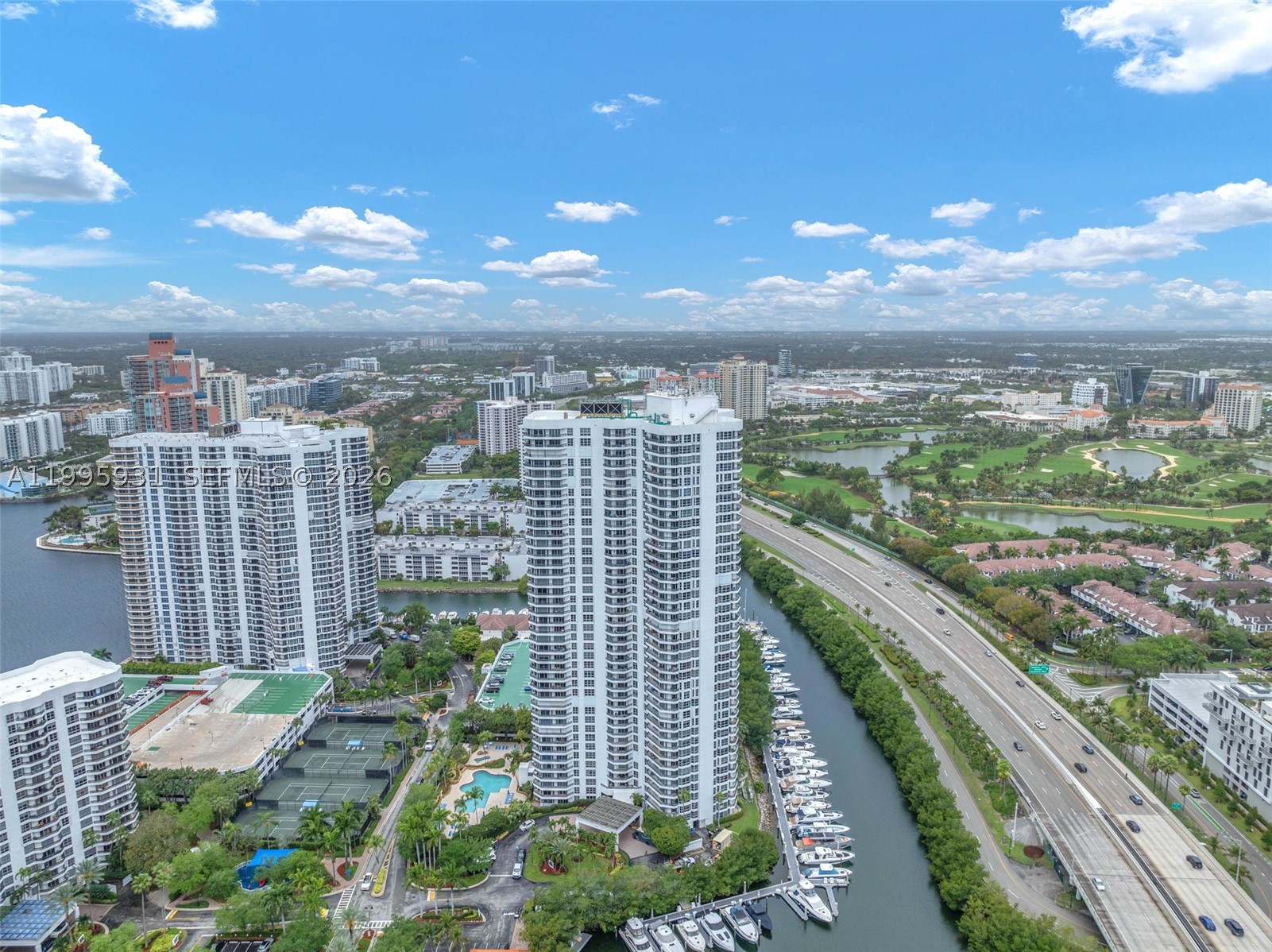 Aventura photo 4