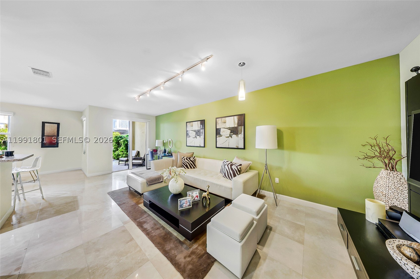 Doral photo 3