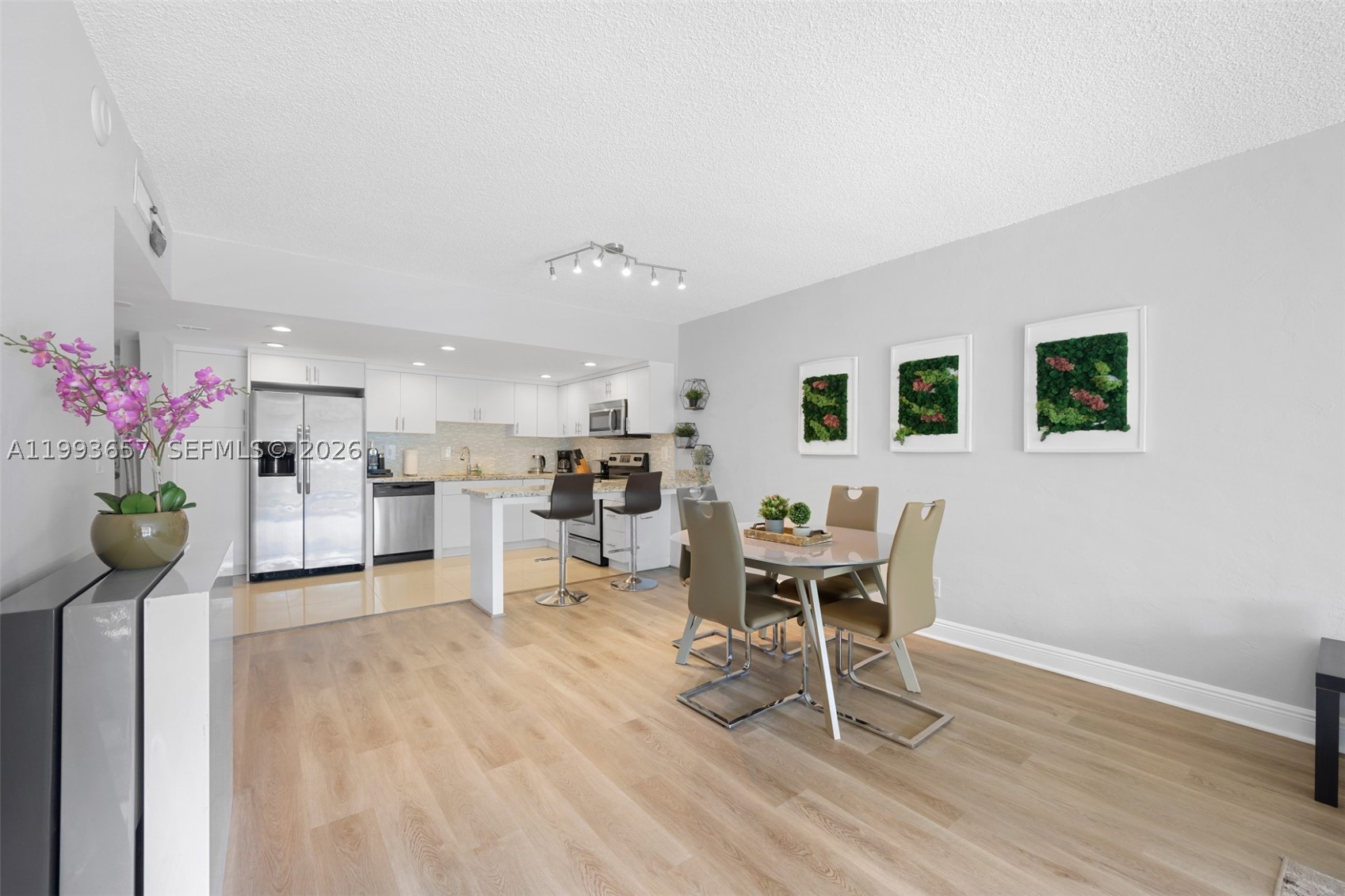 Sunny Isles Beach photo 2