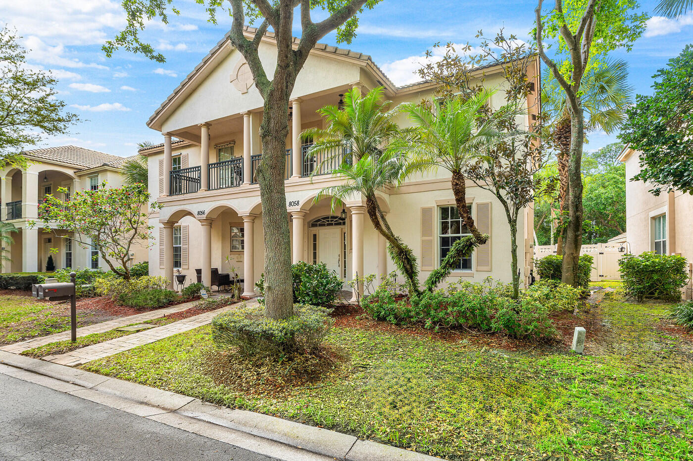 Palm Beach Gardens photo 2