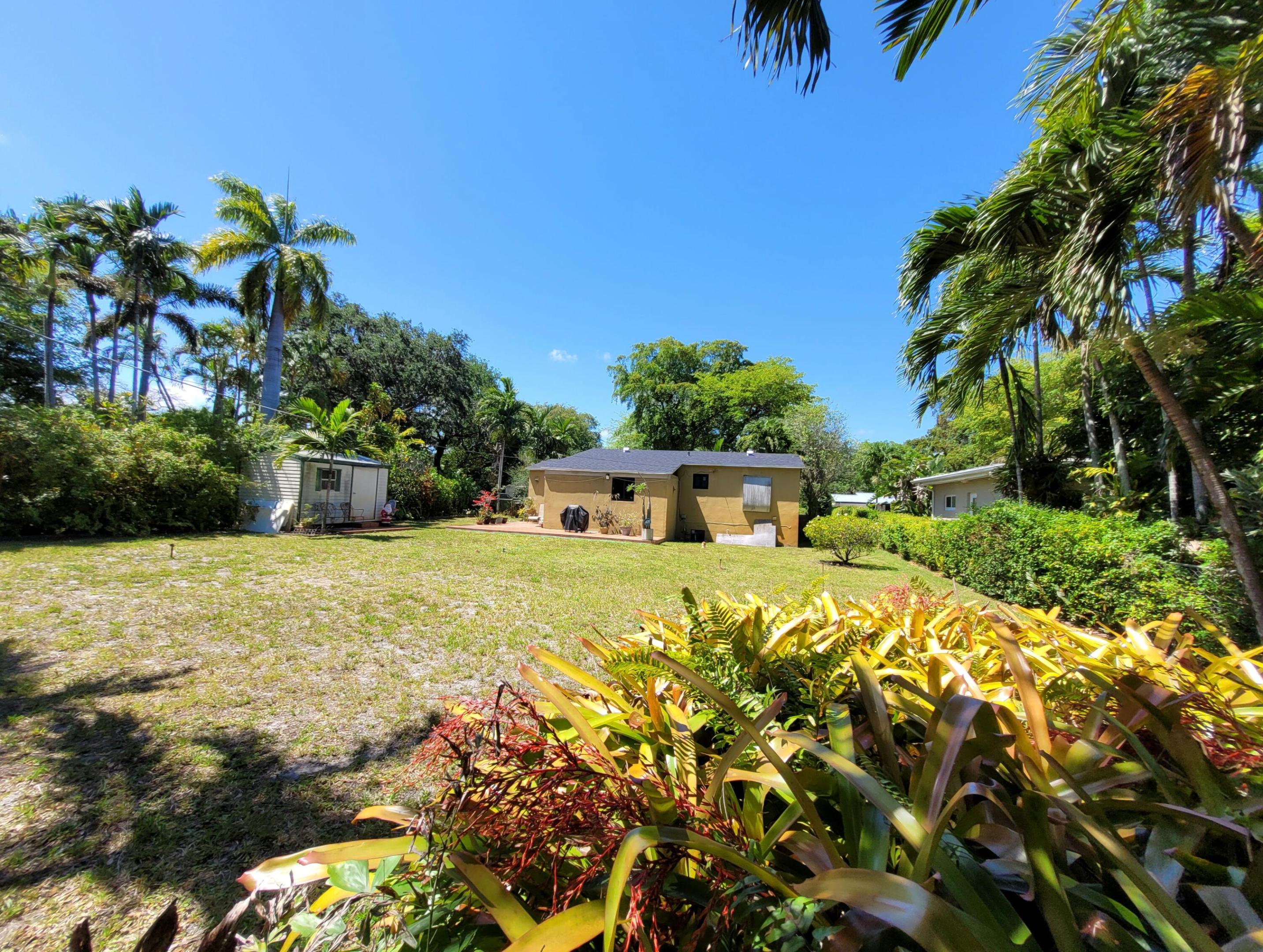 North Miami photo 3