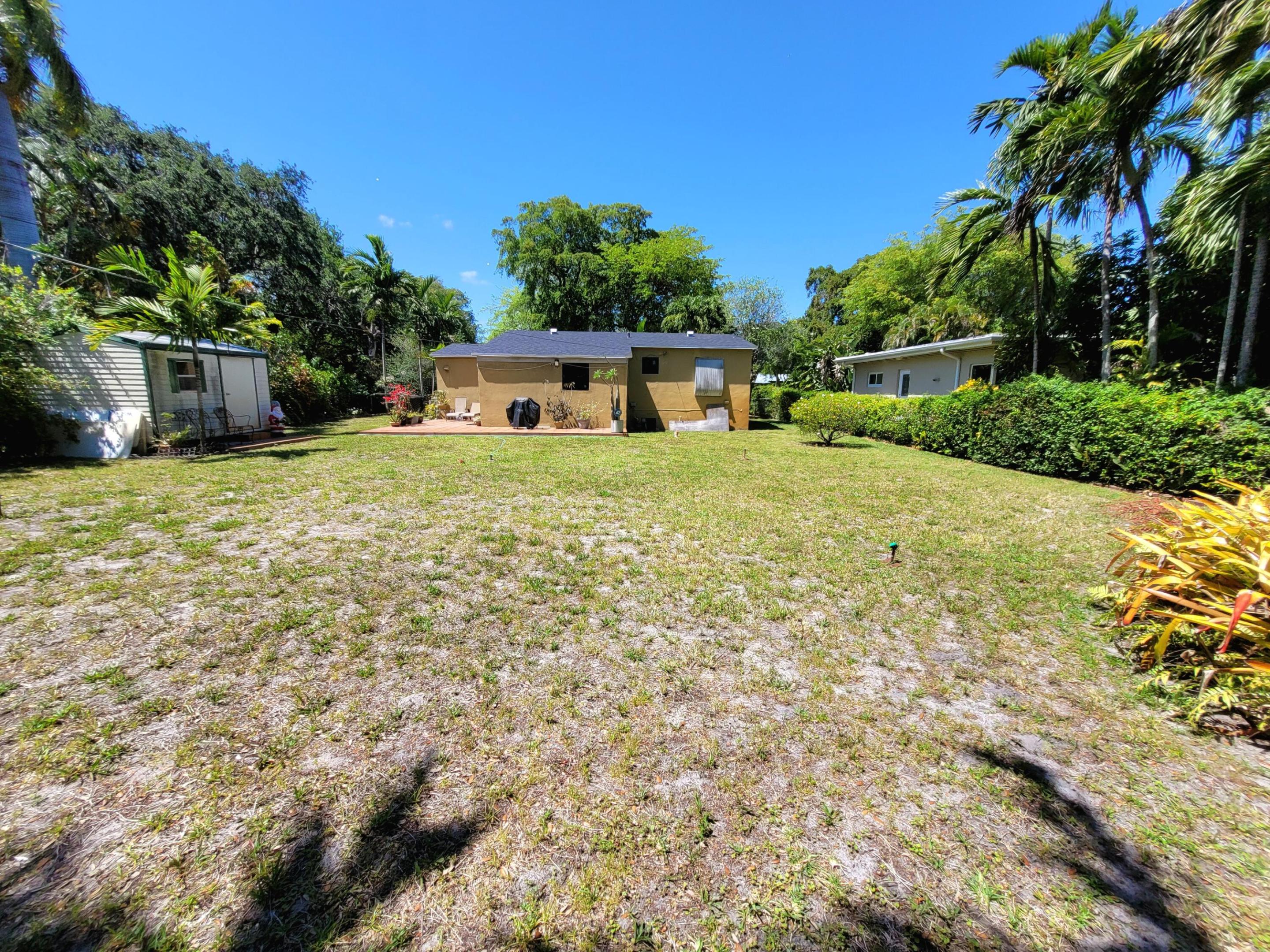 North Miami photo 4