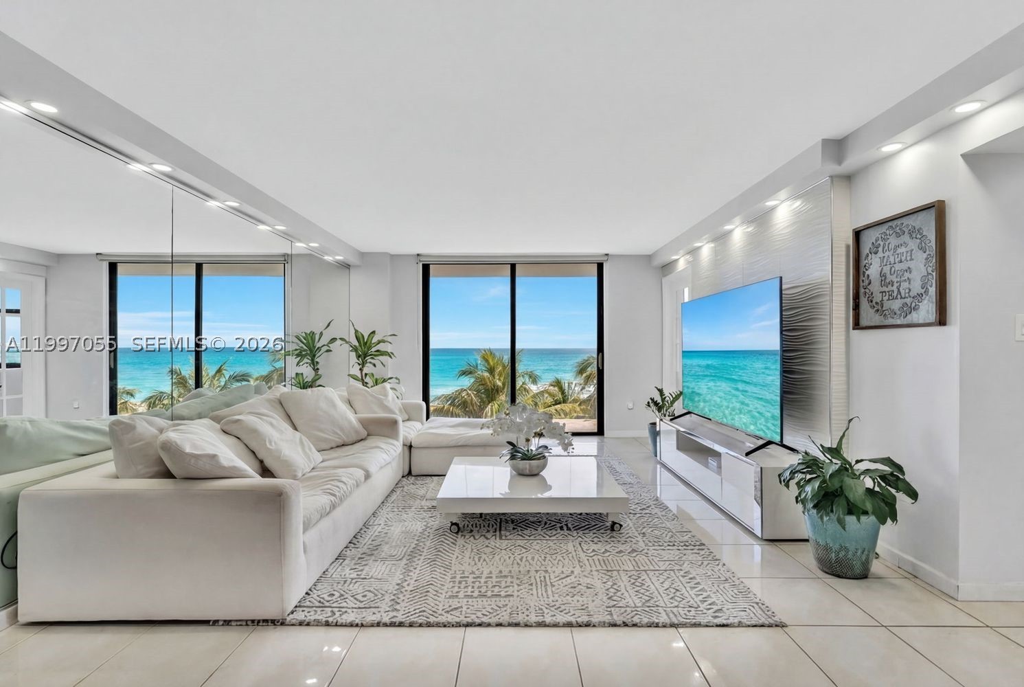 Miami Beach photo 1