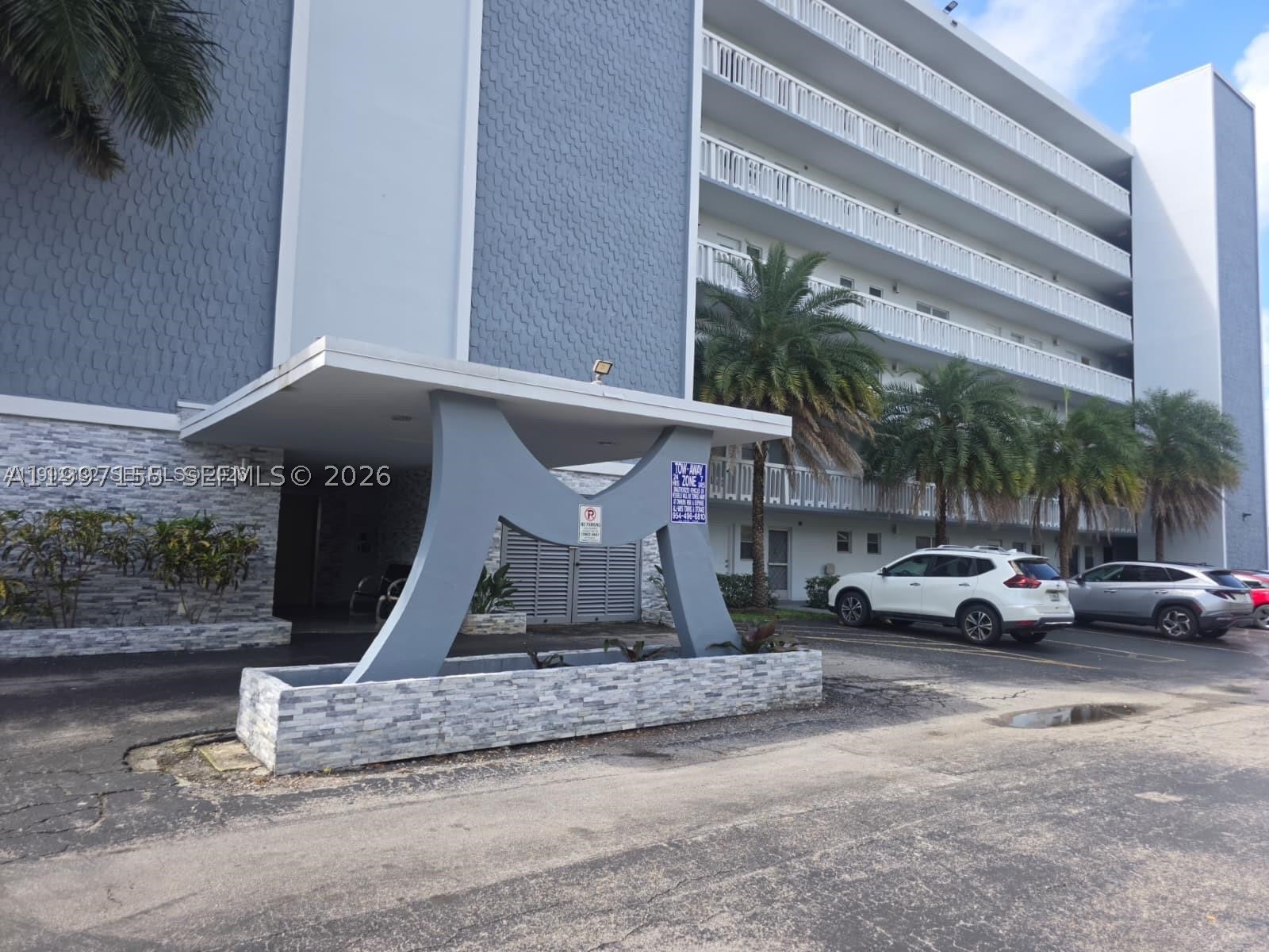 Hallandale Beach photo 1