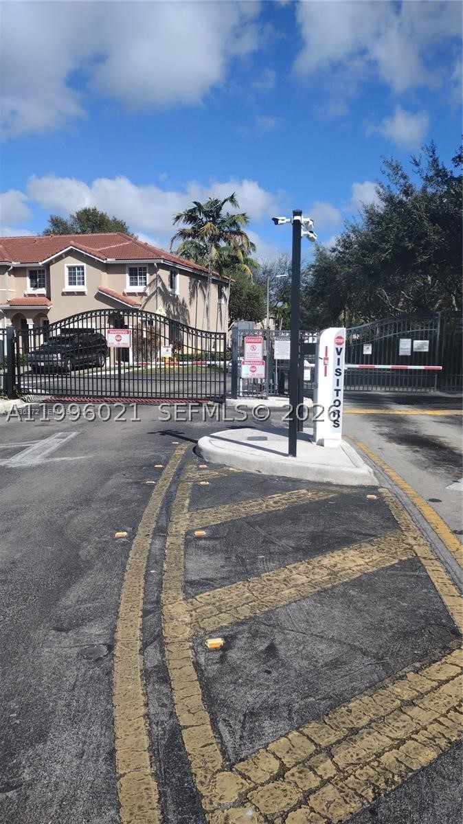 Miami Gardens photo 1