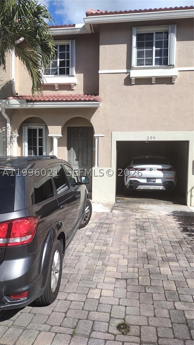 Miami Gardens photo 2