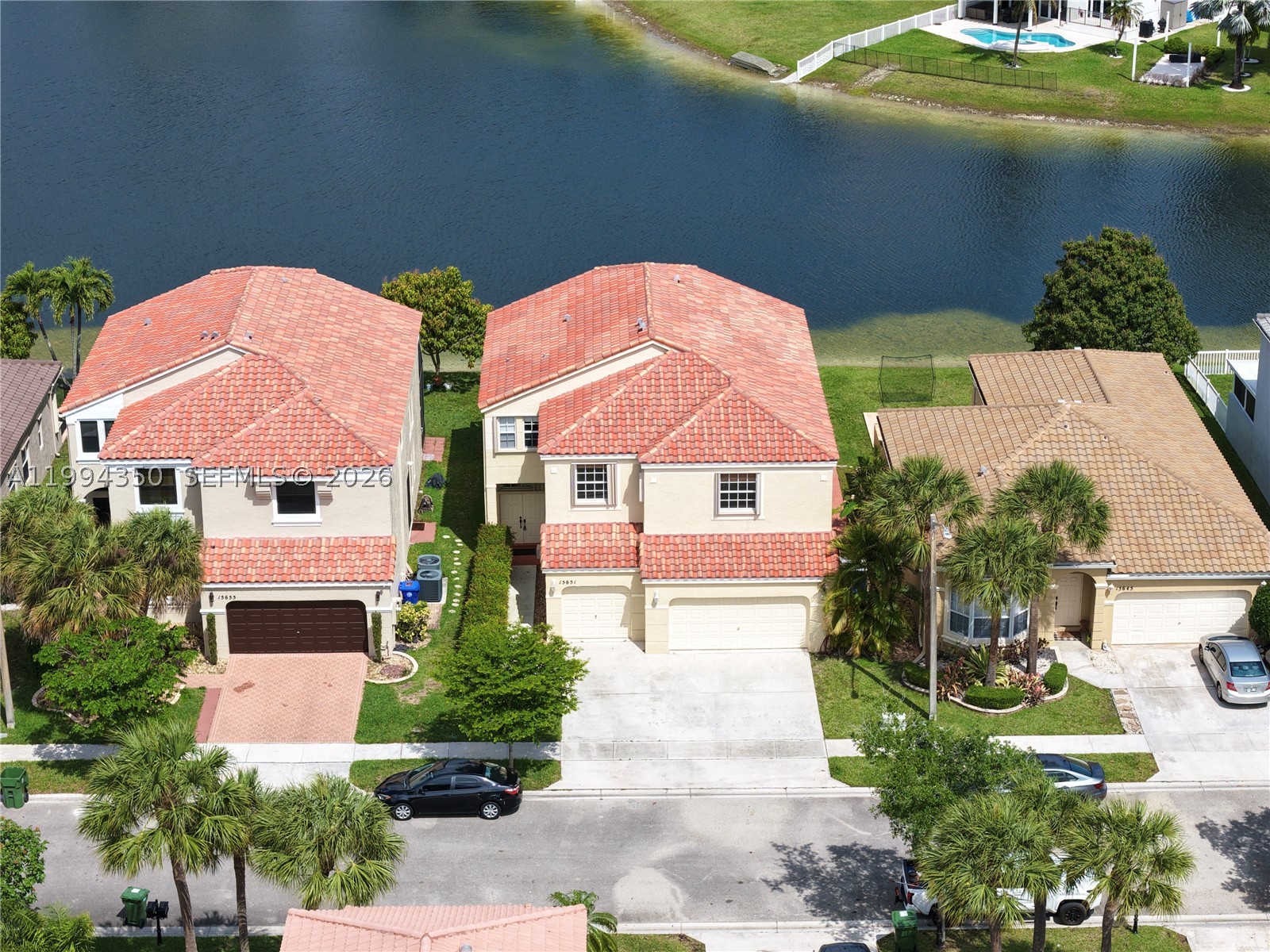 Pembroke Pines photo 2