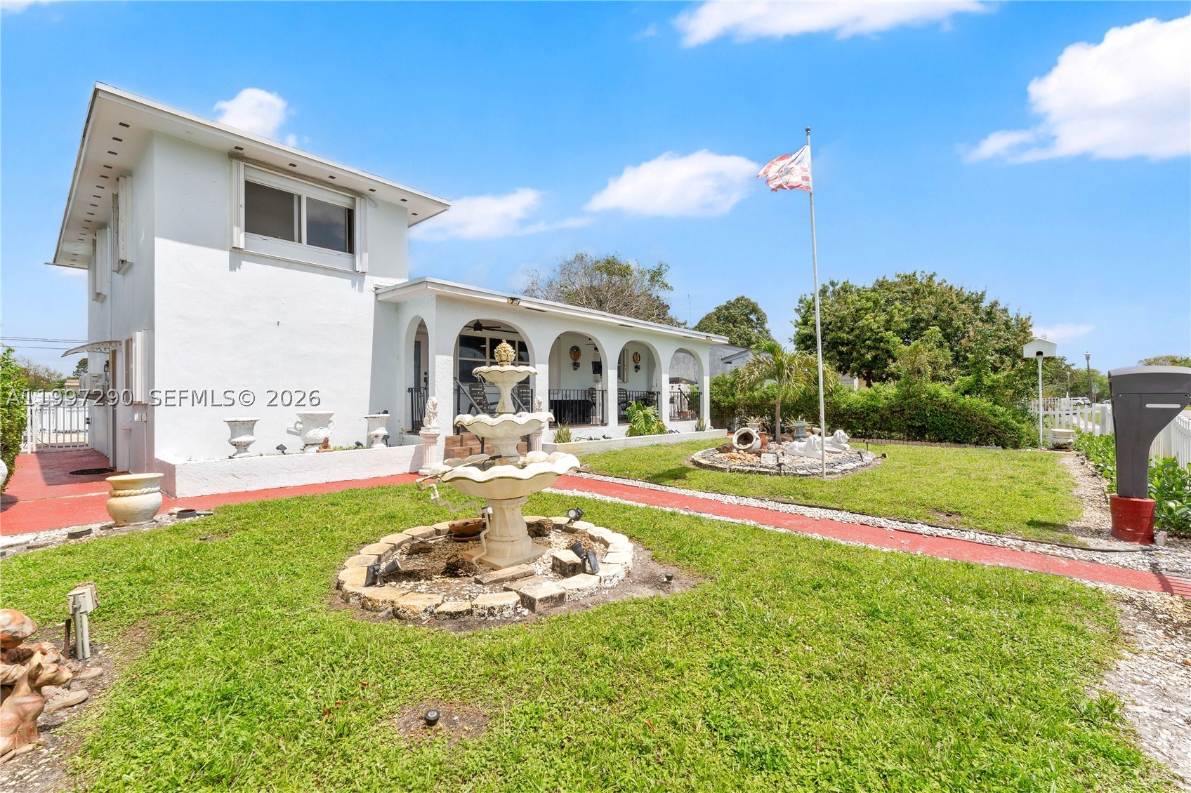 North Miami photo 2