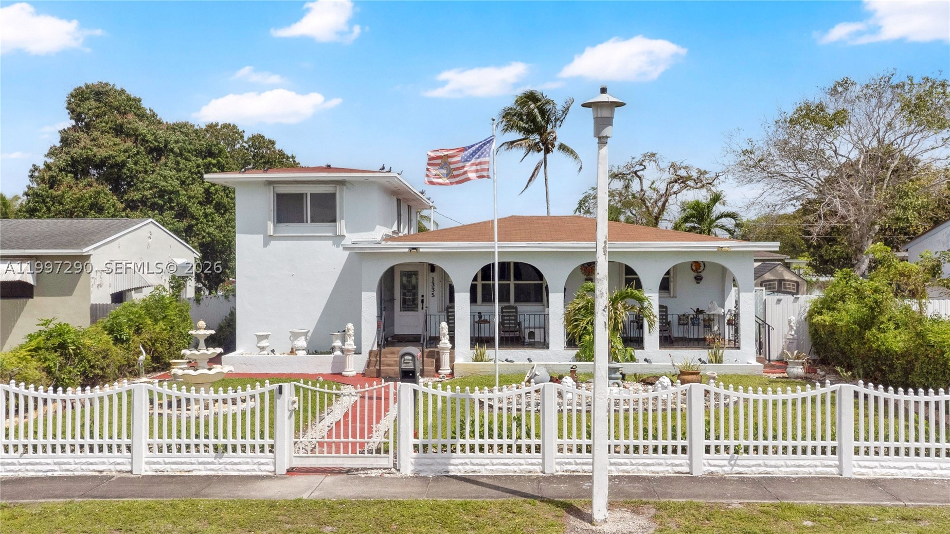 North Miami photo 4
