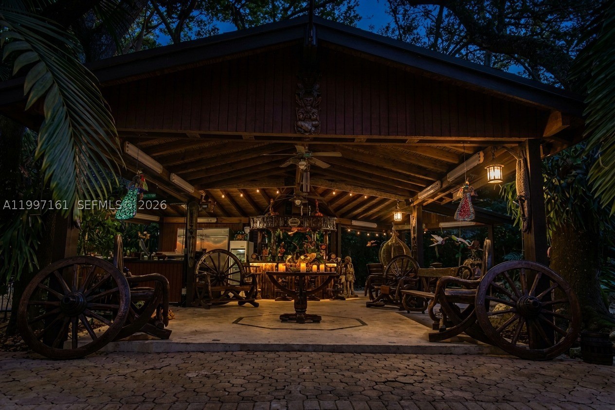 Homestead photo 4