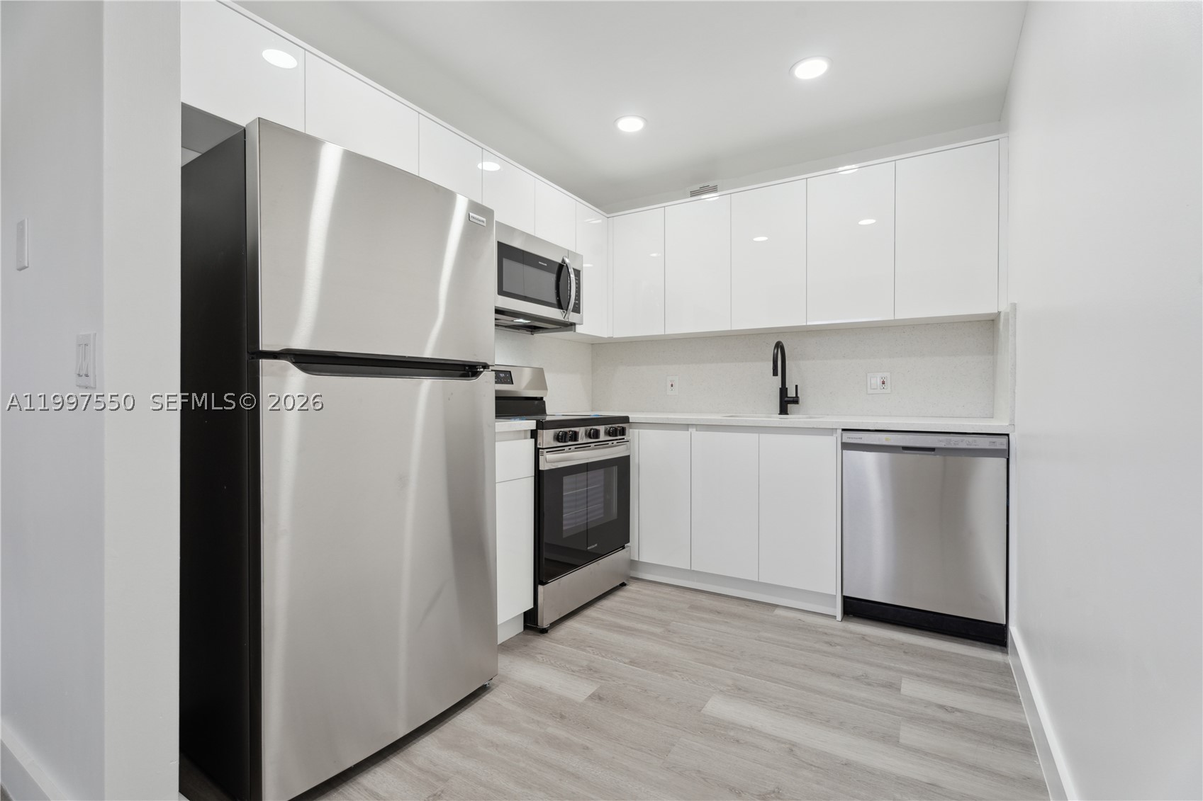 Pembroke Pines photo 3