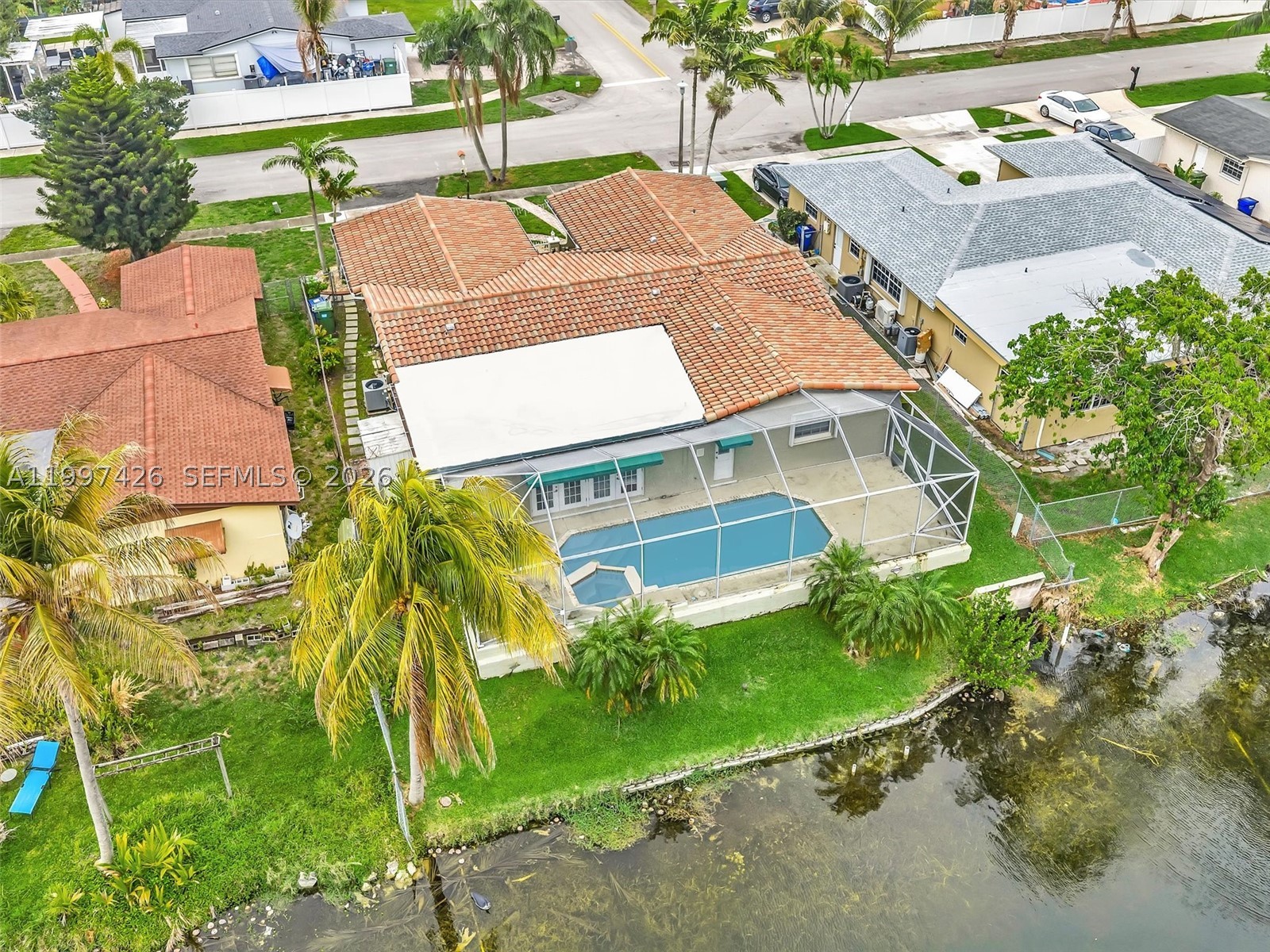 Pembroke Pines photo 2