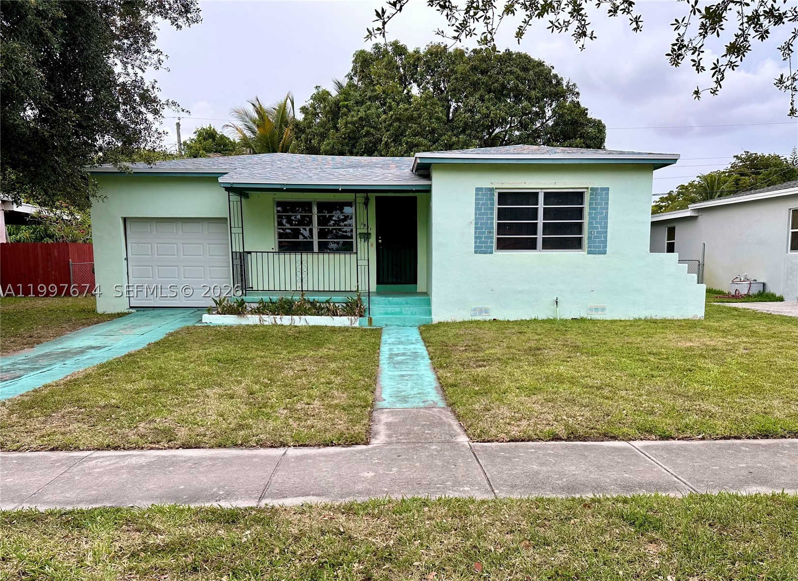 North Miami Beach photo 1