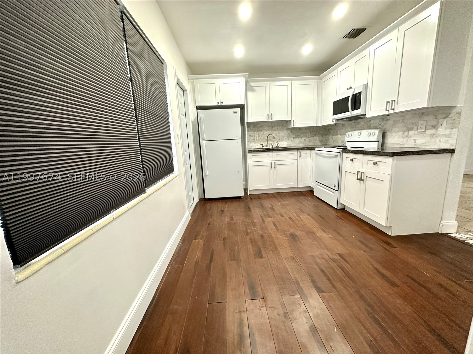 North Miami Beach photo 5