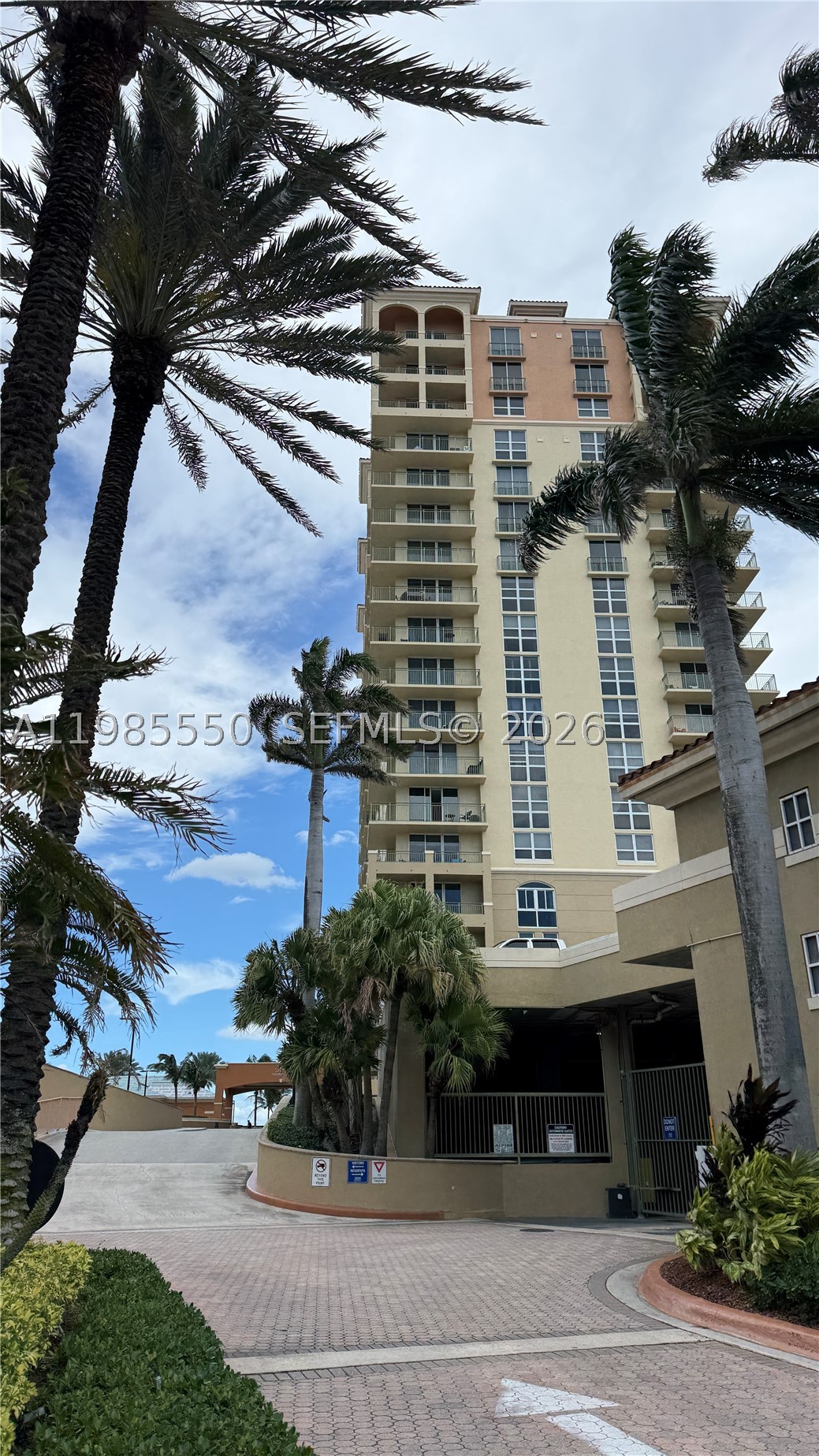 Hallandale Beach photo 2