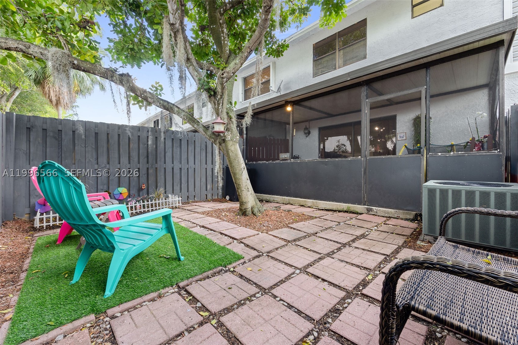 Pembroke Pines photo 4