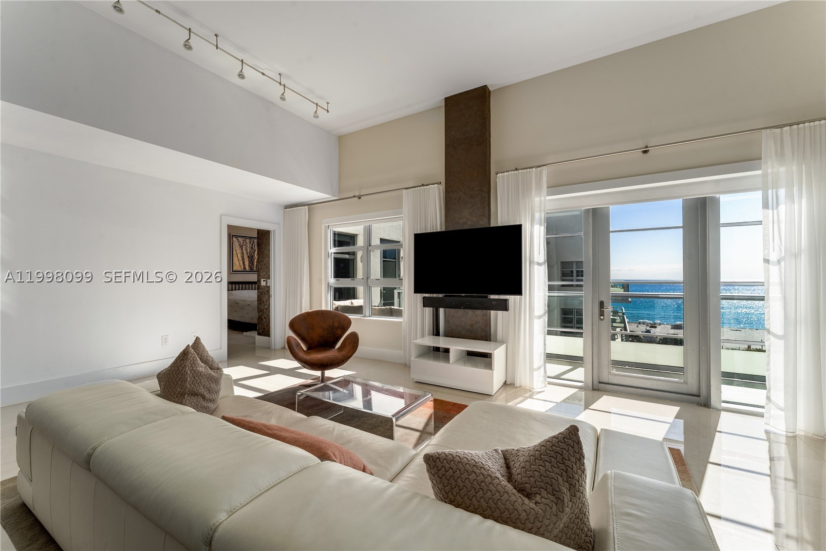 Miami Beach photo 1