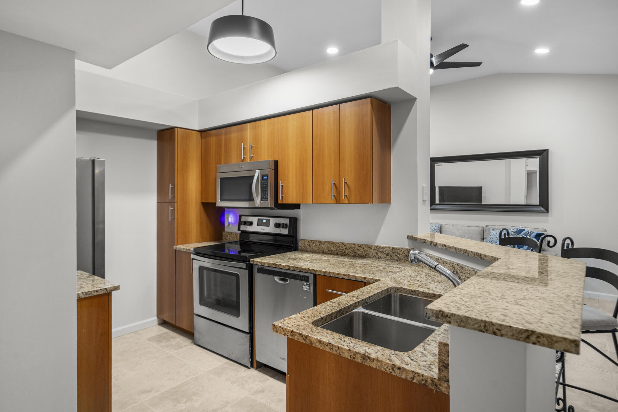 MLS listing photo 5