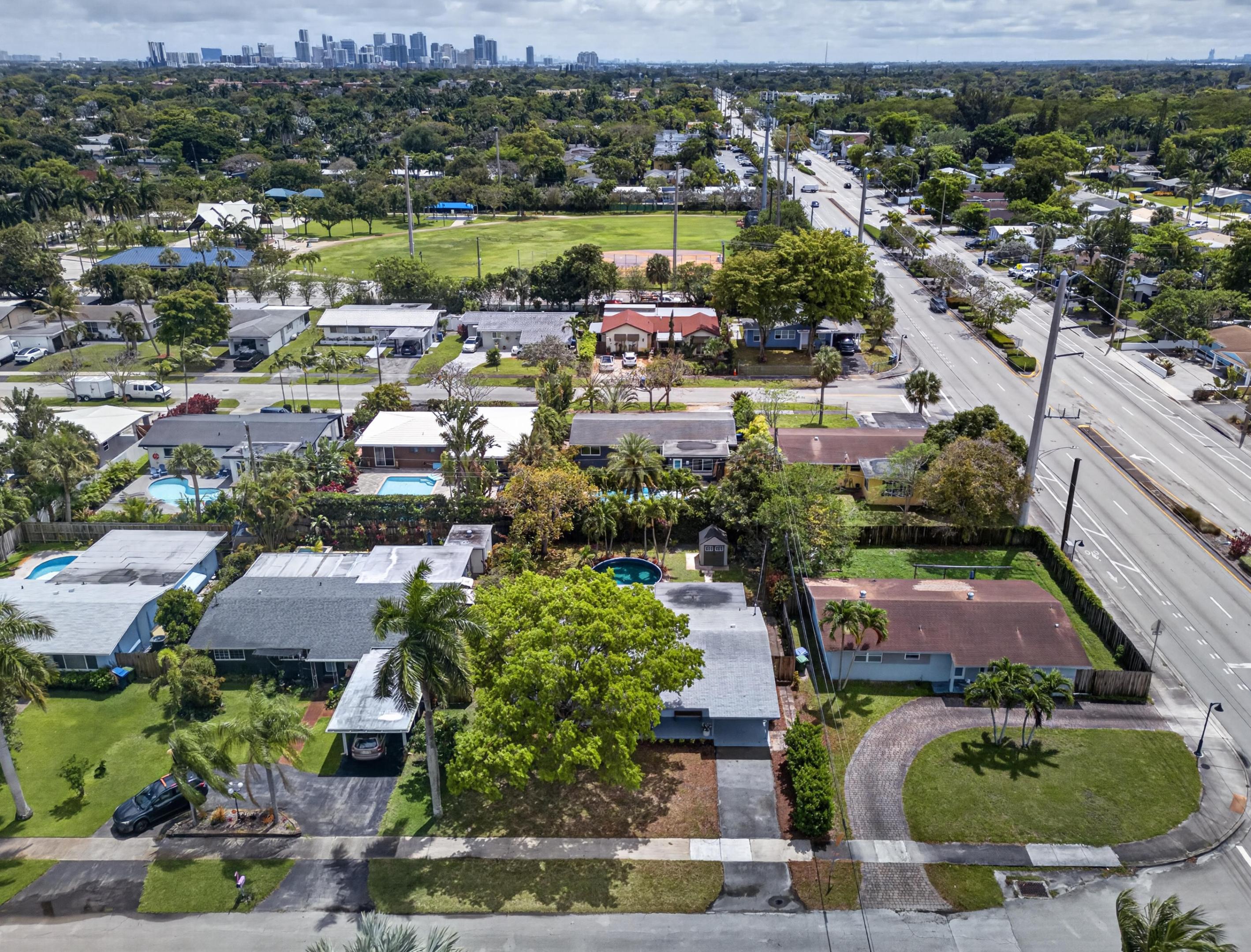 Wilton Manors photo 3