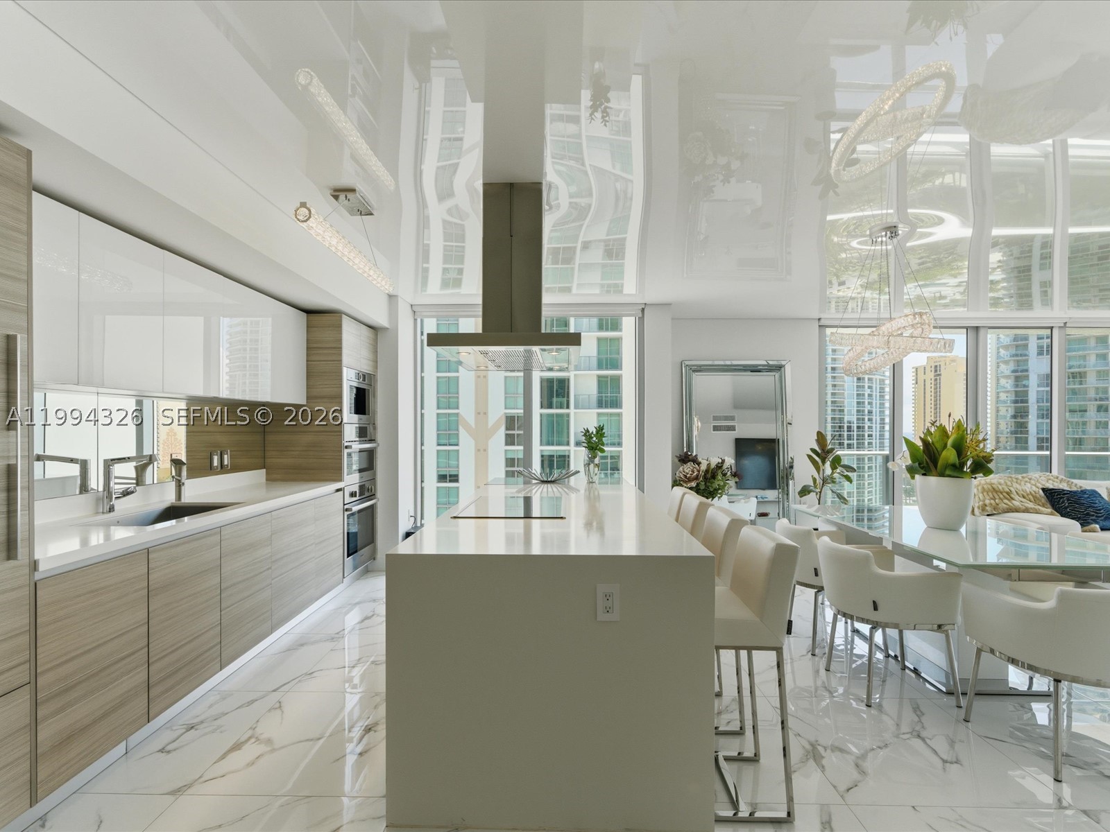 Sunny Isles Beach photo 2