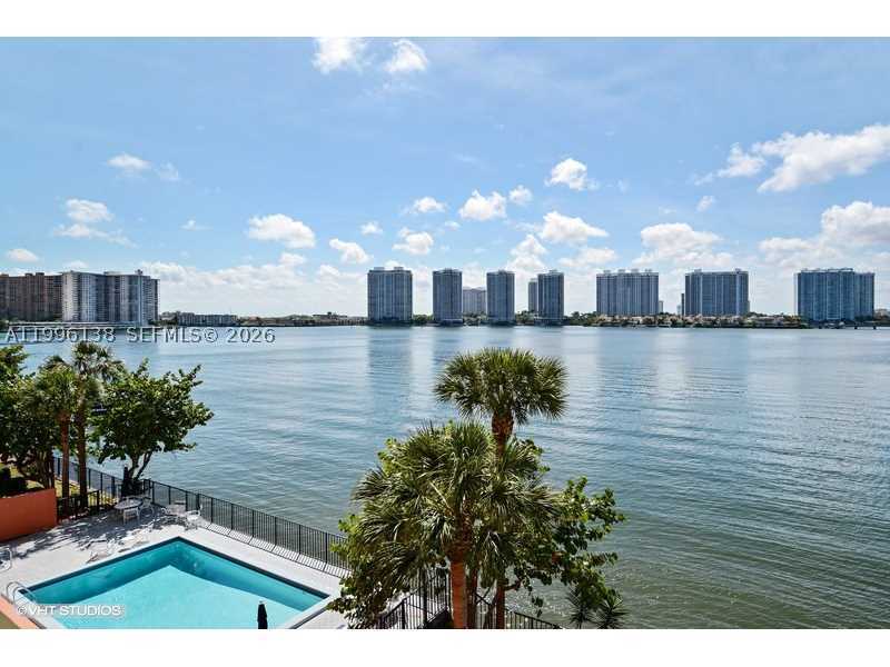 Sunny Isles Beach photo 3