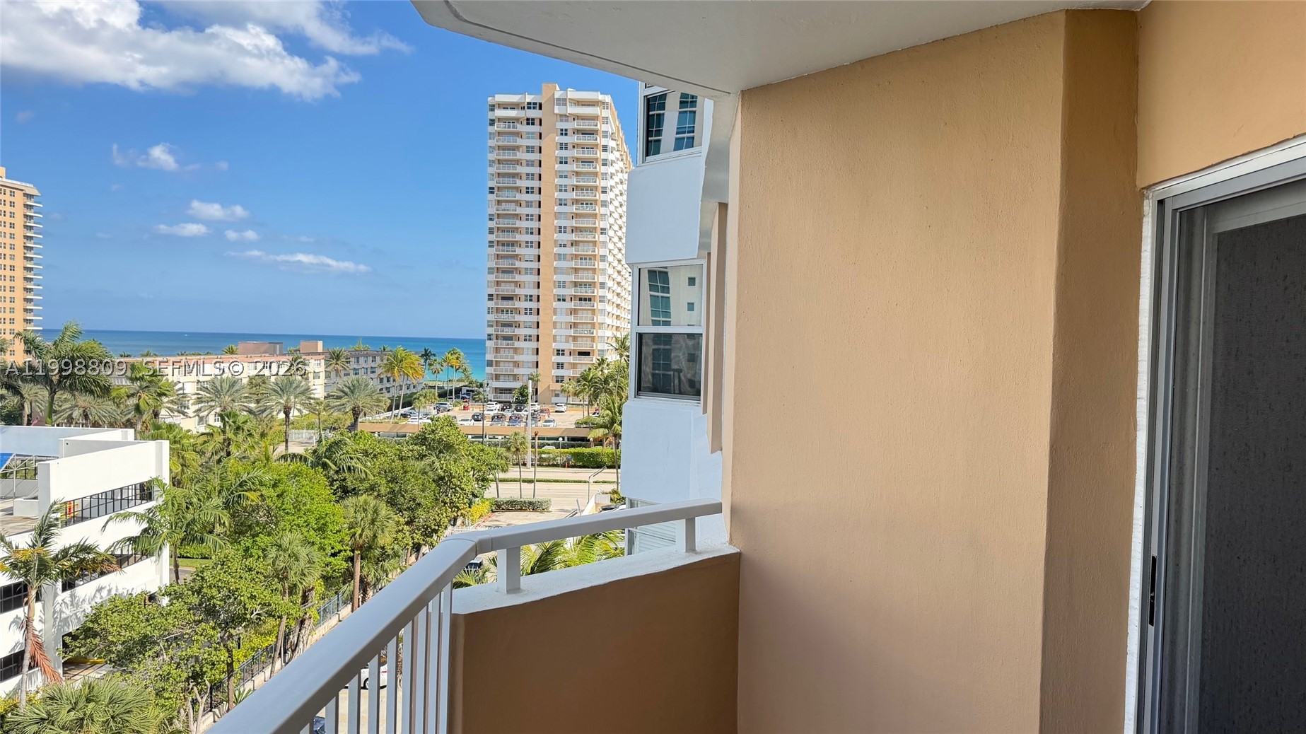 Hallandale Beach photo 1