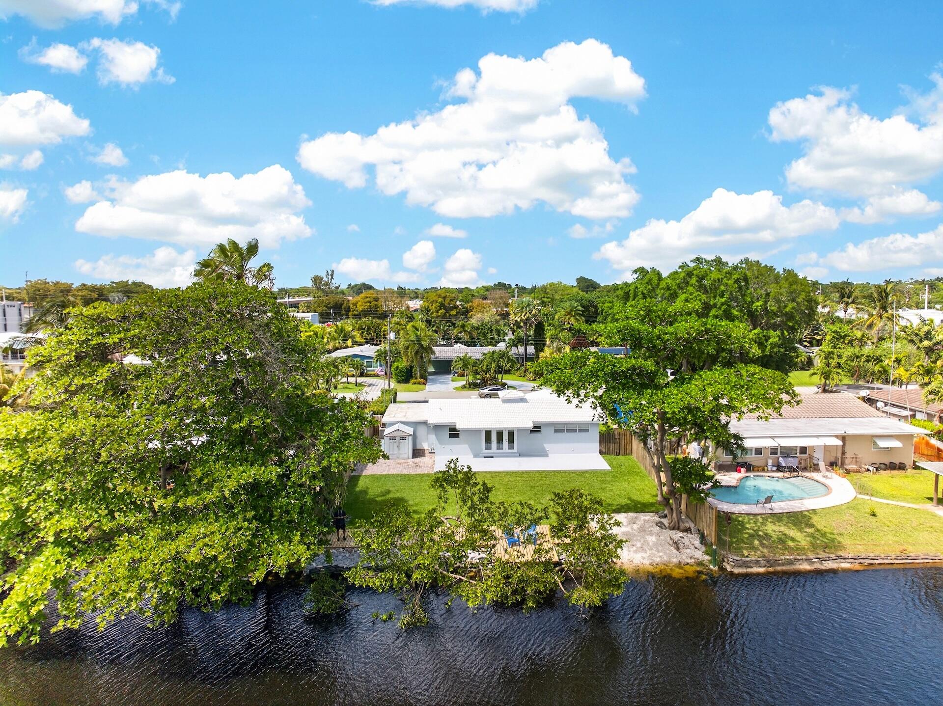 Wilton Manors photo 1