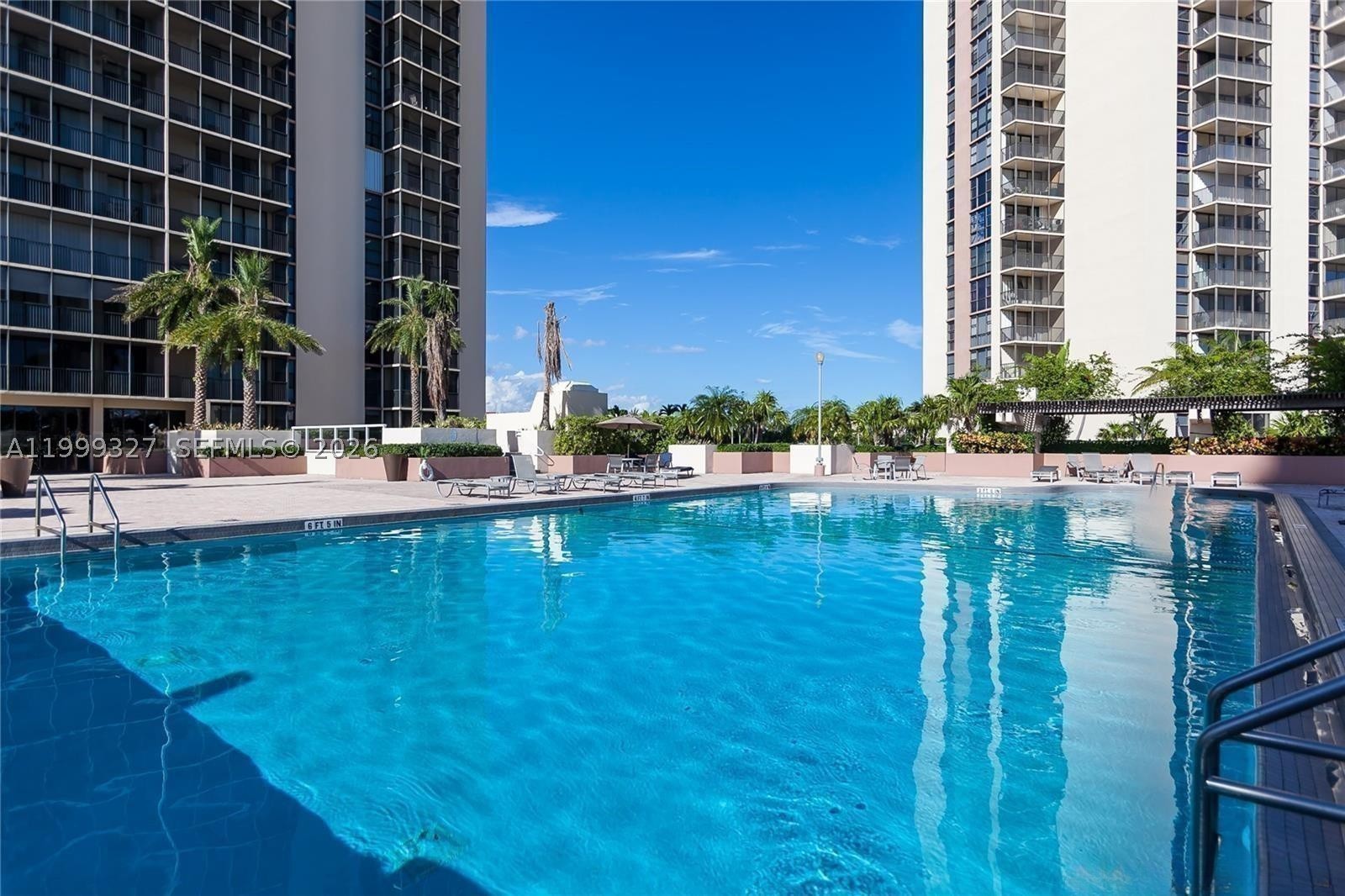 Aventura photo 5