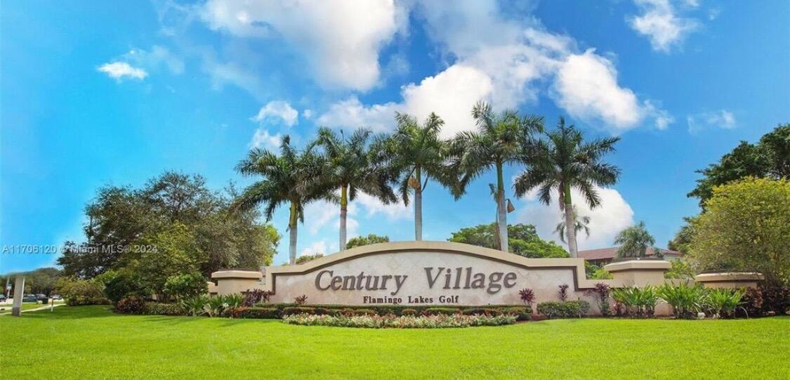 Pembroke Pines photo 1