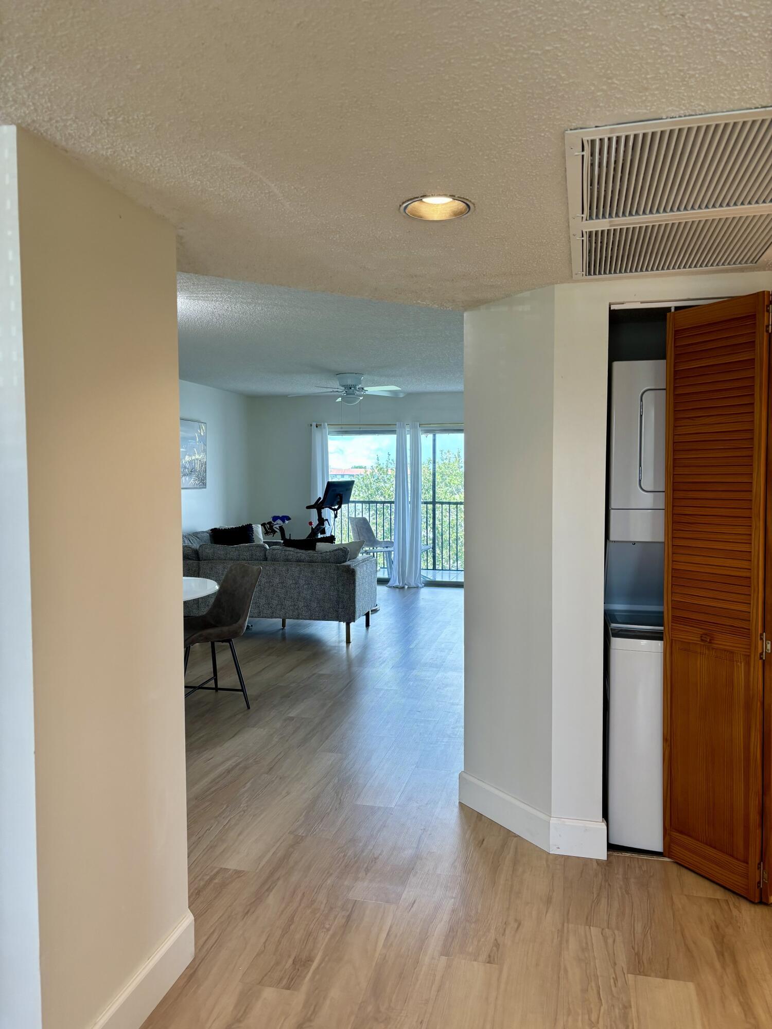 Pembroke Pines photo 4
