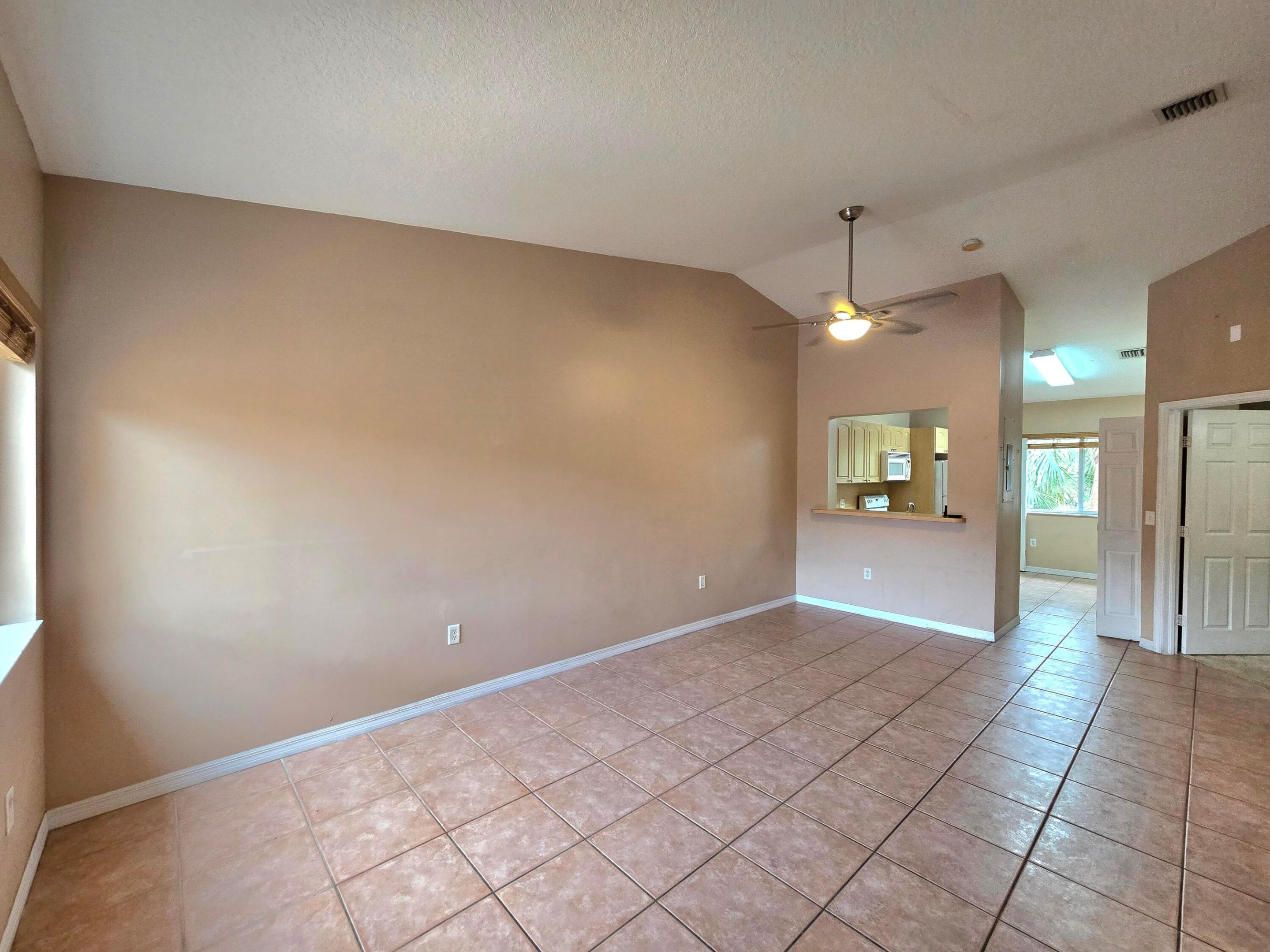 Pembroke Pines photo 3
