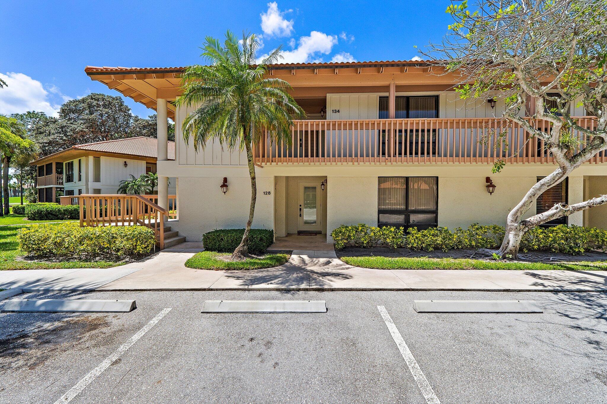Palm Beach Gardens photo 2
