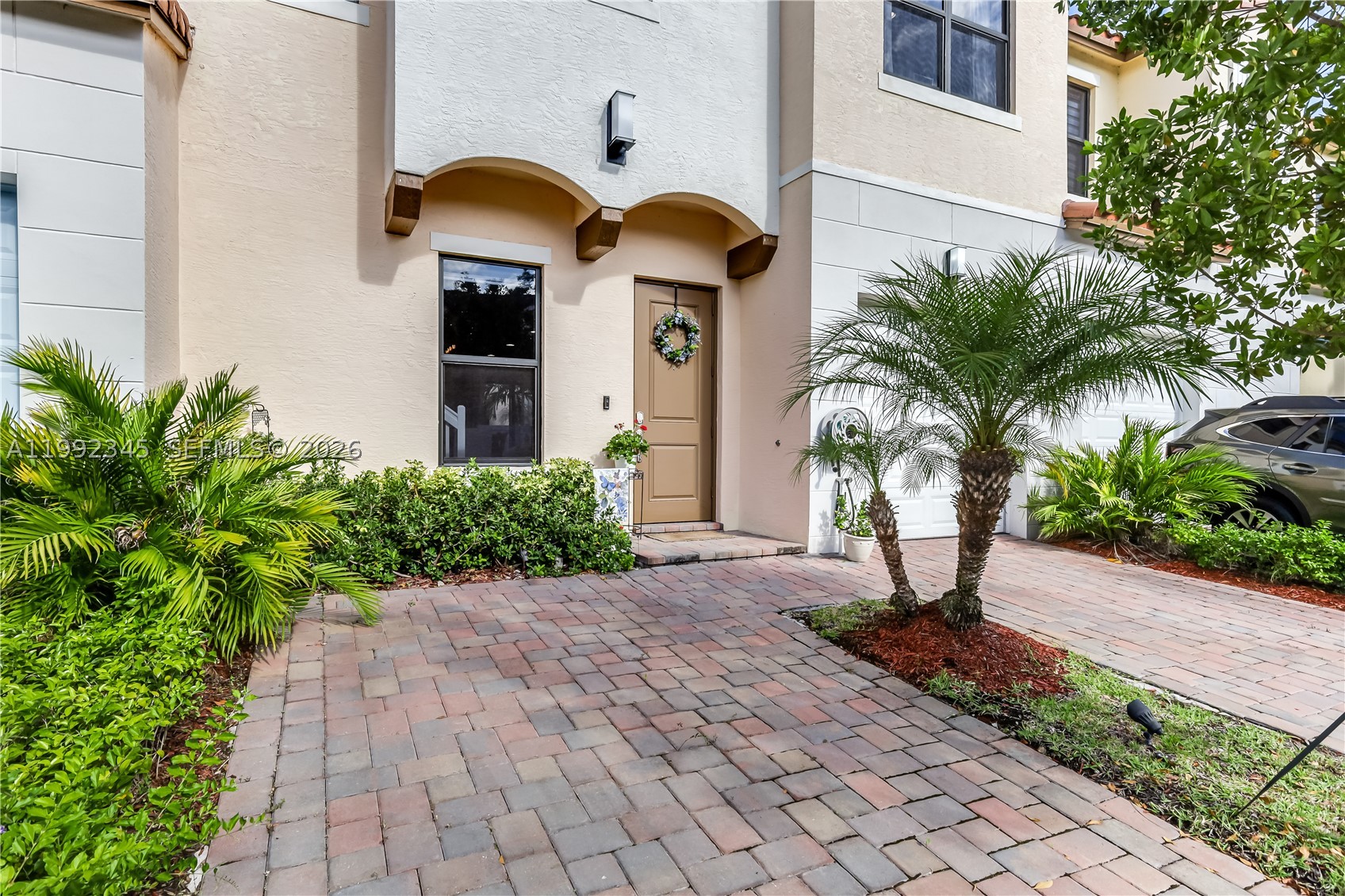Pembroke Pines photo 2